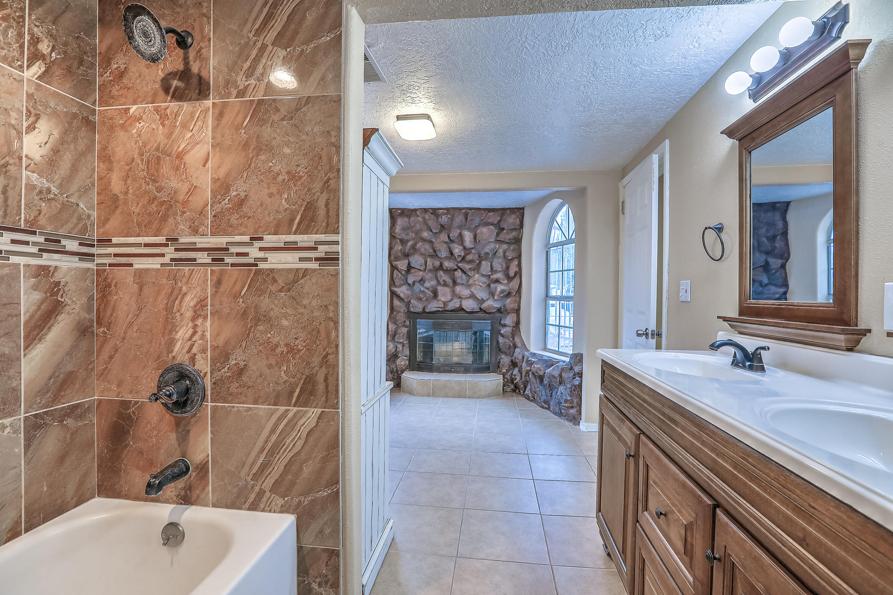 1312 San Andres Avenue NW