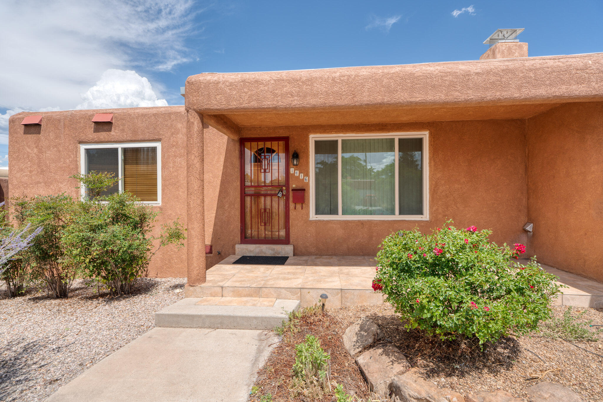 1416 QUINCY Street NE