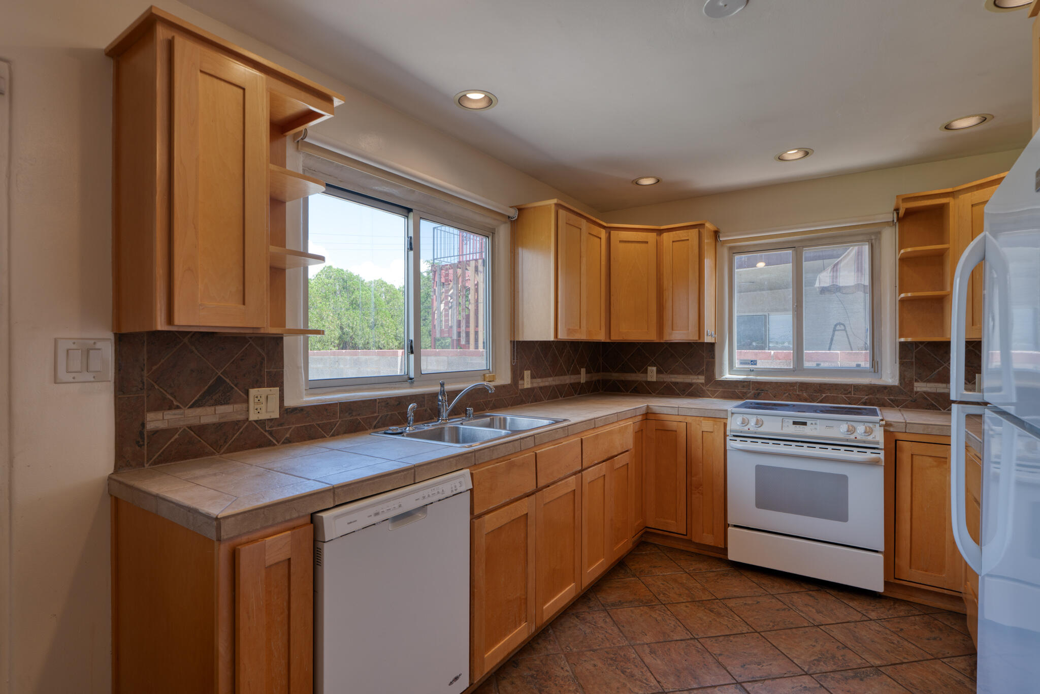 1416 QUINCY Street NE