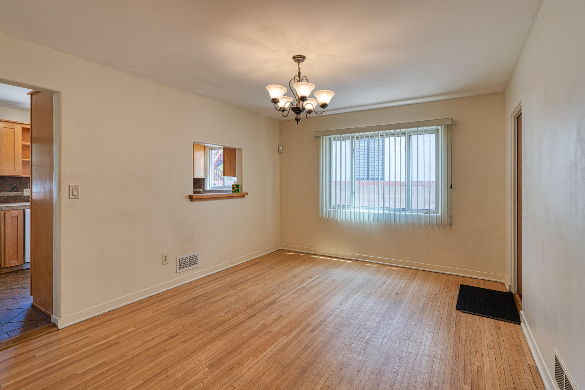 1416 QUINCY Street NE