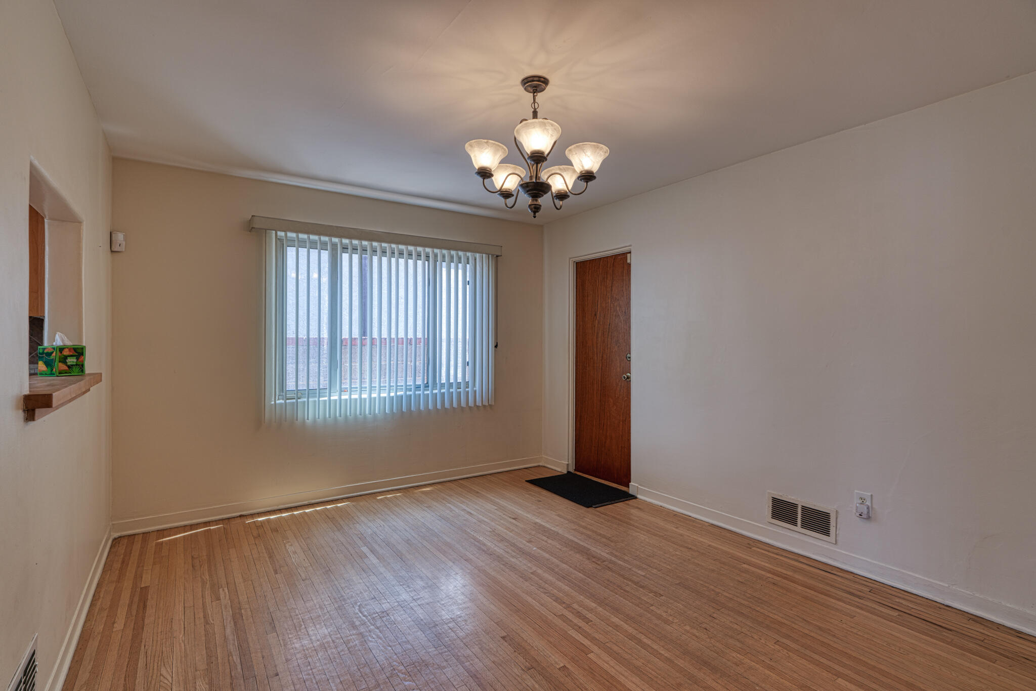 1416 QUINCY Street NE