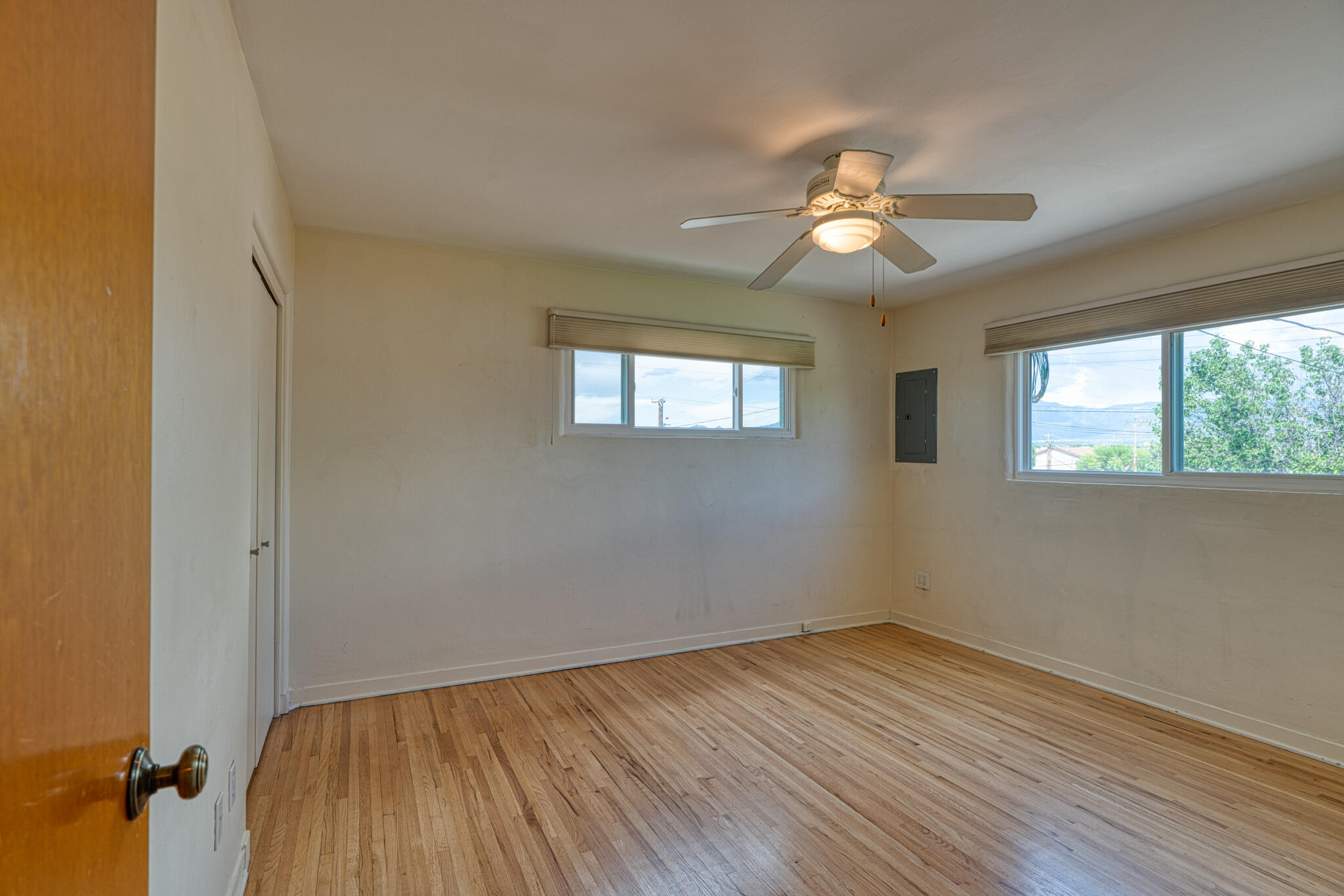 1416 QUINCY Street NE