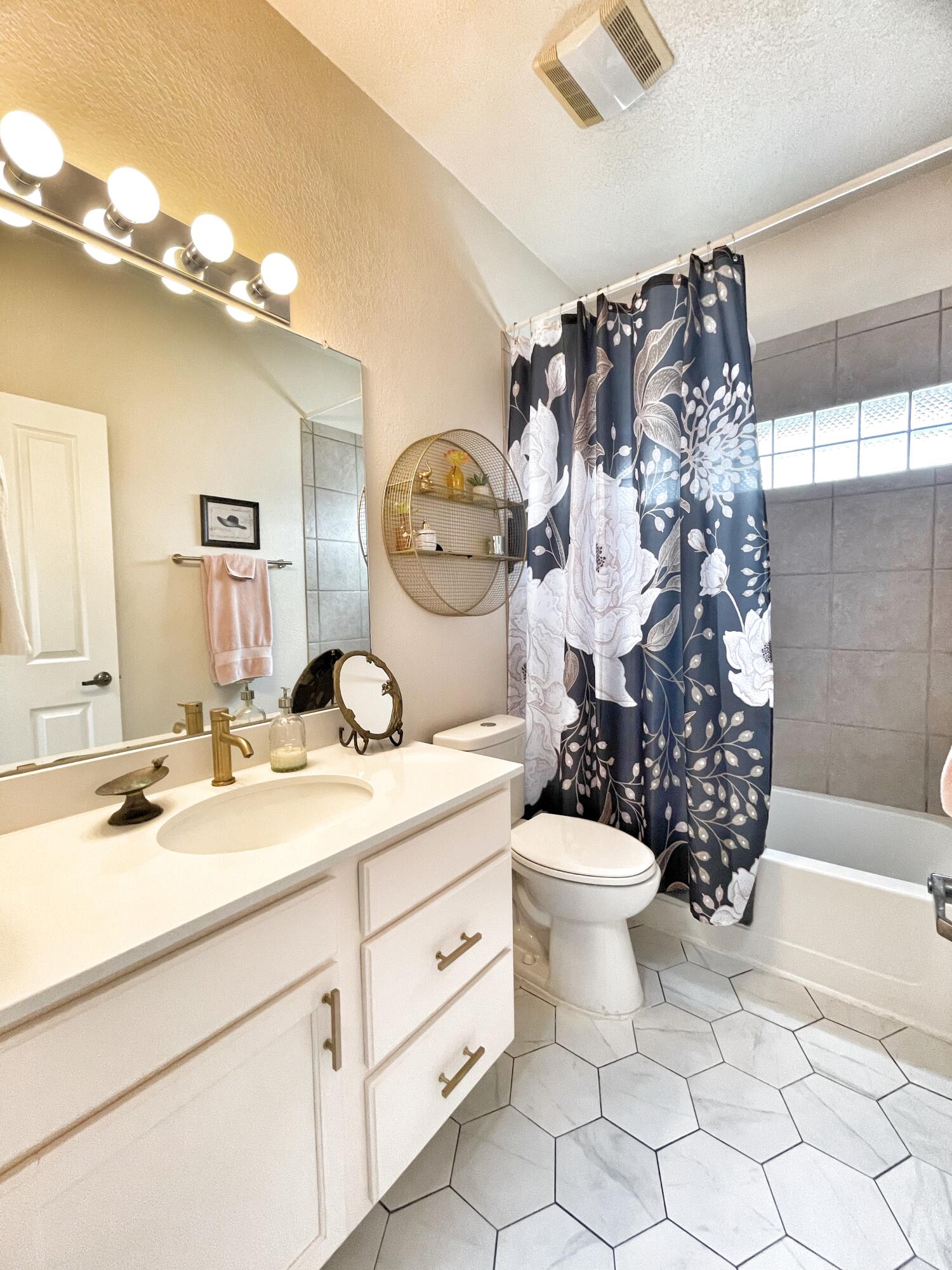 4405 DESERT LILY Court SE