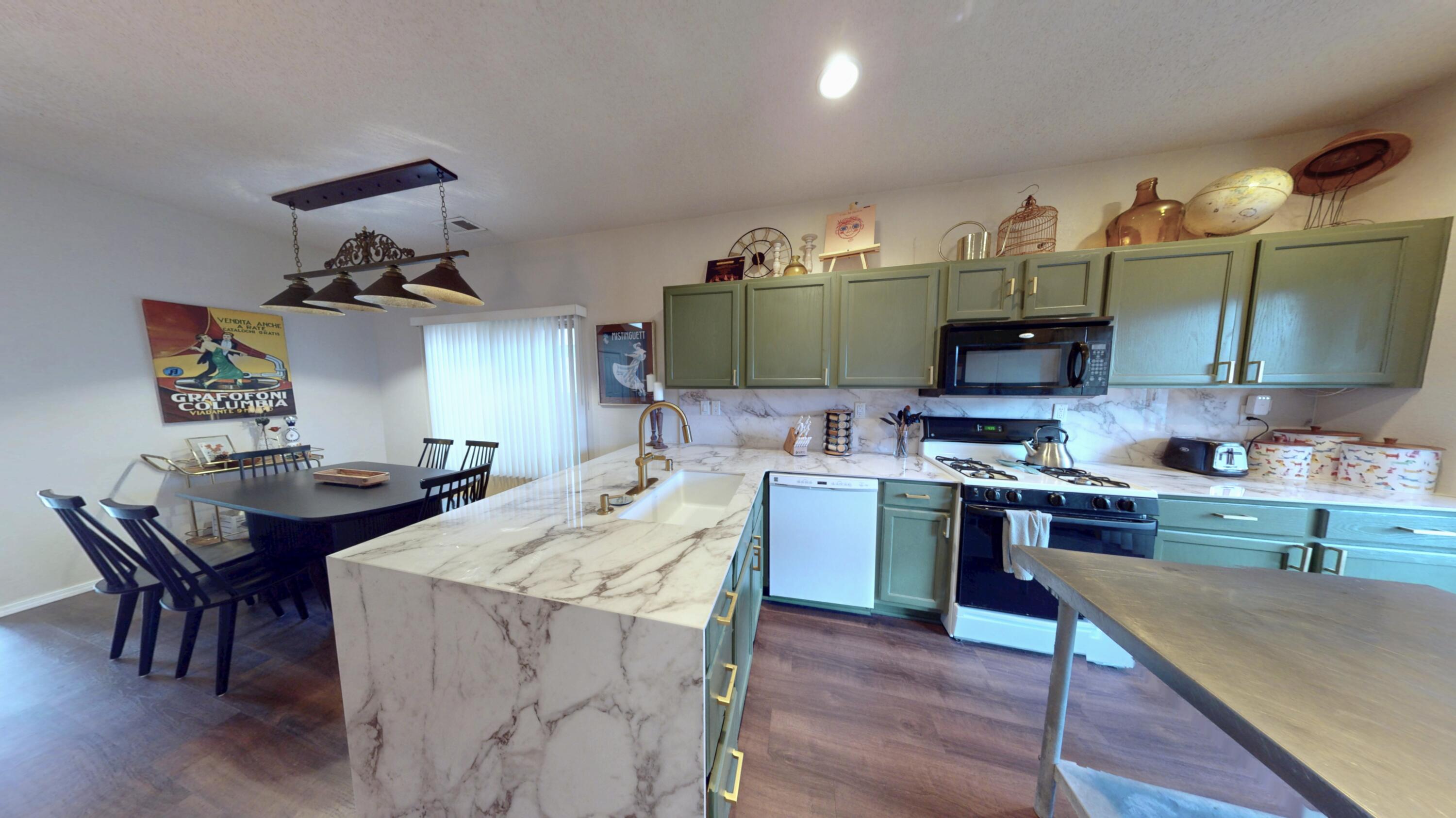 4405 DESERT LILY Court SE