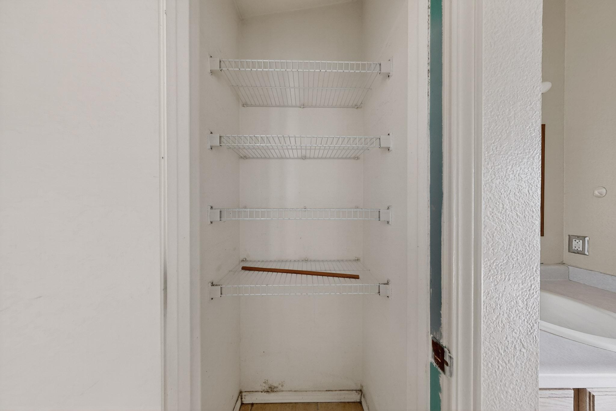 3201 RUNNING BIRD Place NW