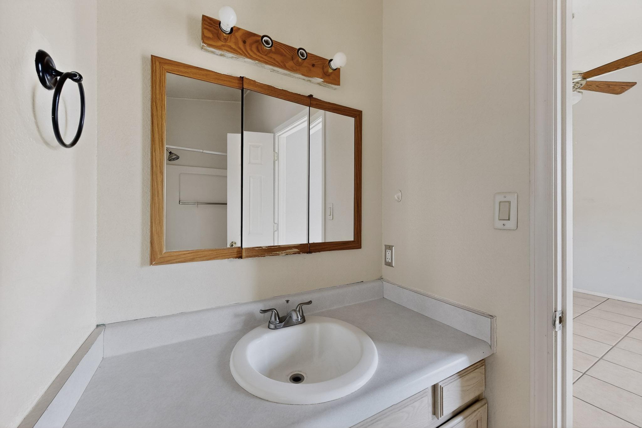 3201 RUNNING BIRD Place NW