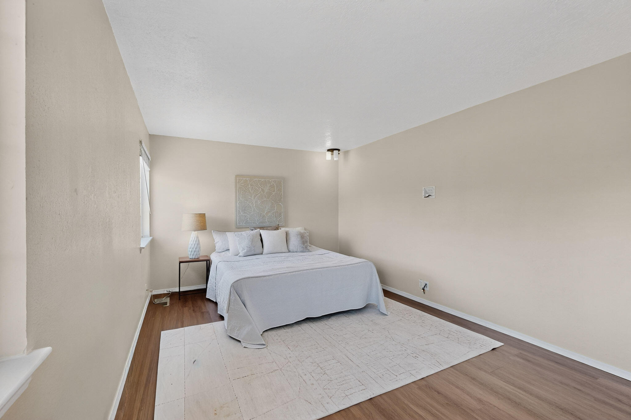 6116 DUNGAN Street NE