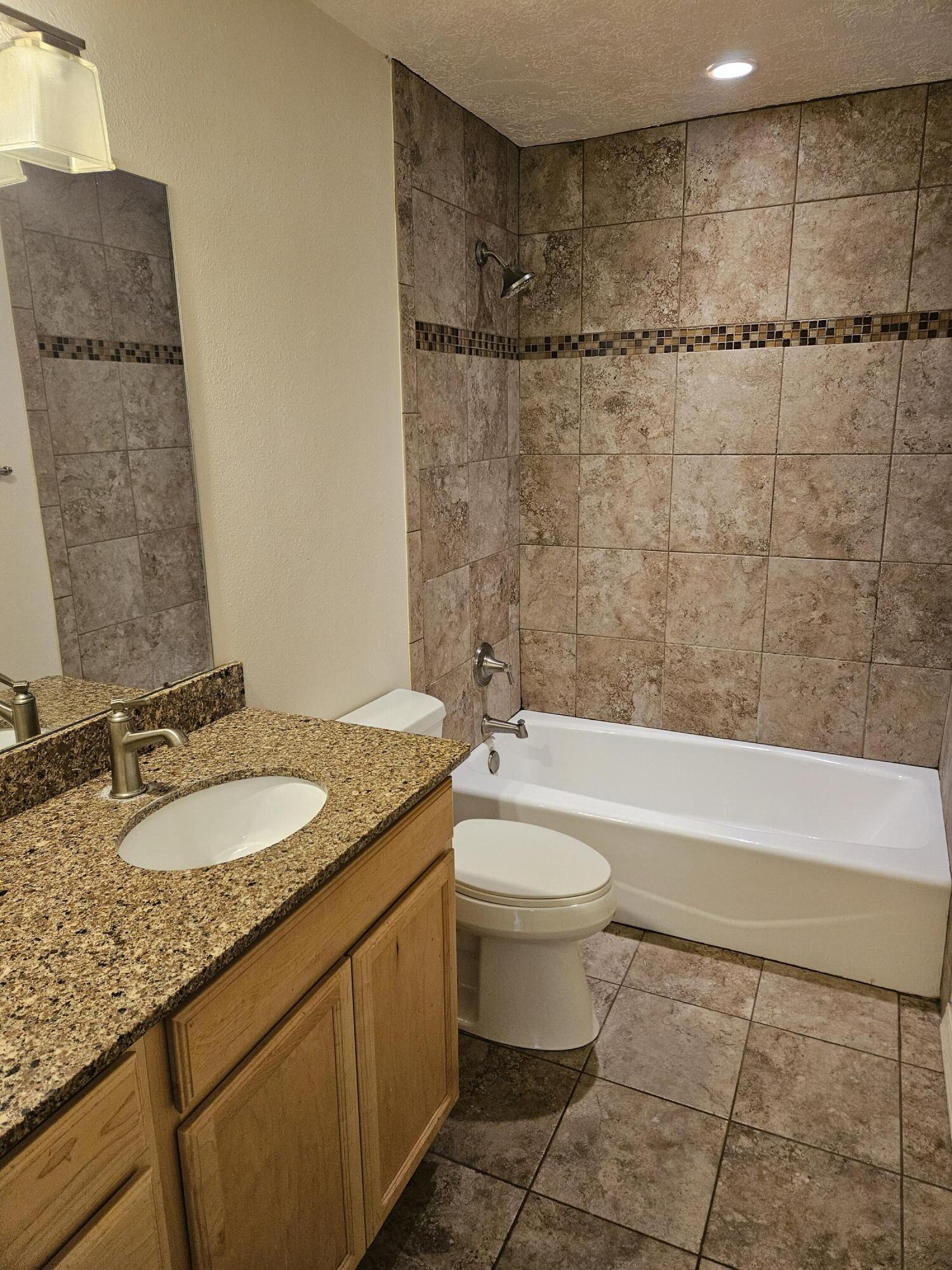 3900 ORTIZ Court NE A