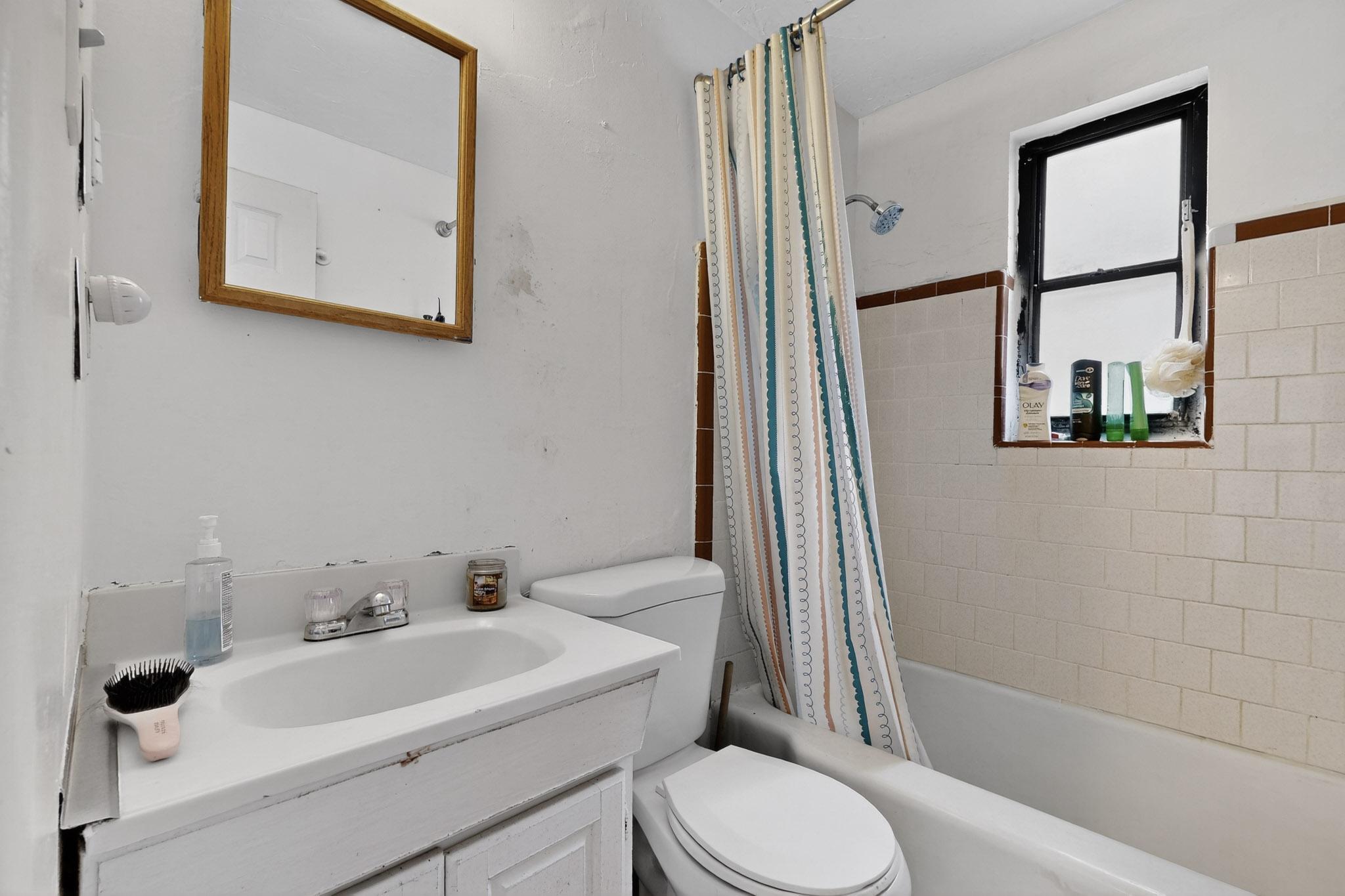 2833 HERMOSA Drive NE