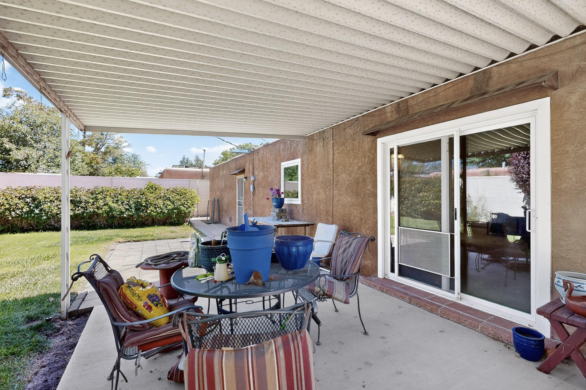 4805 HILTON Avenue NE