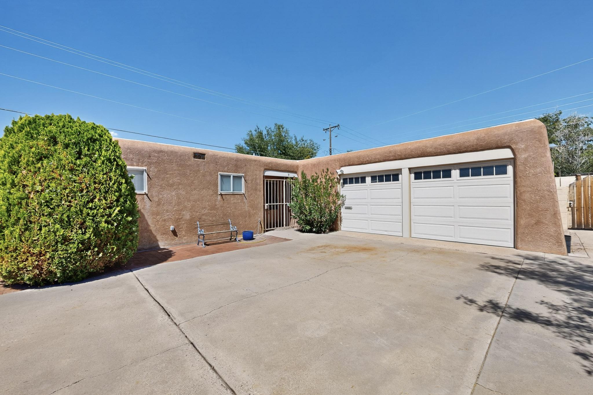 4805 HILTON Avenue NE