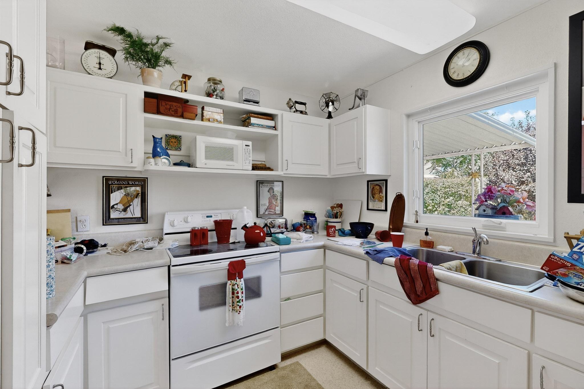 4805 HILTON Avenue NE