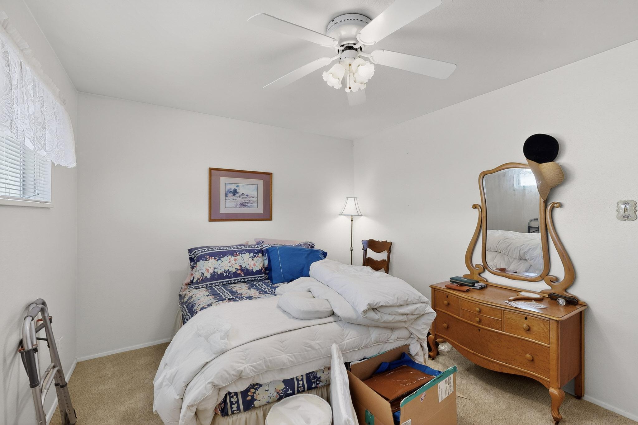 4805 HILTON Avenue NE