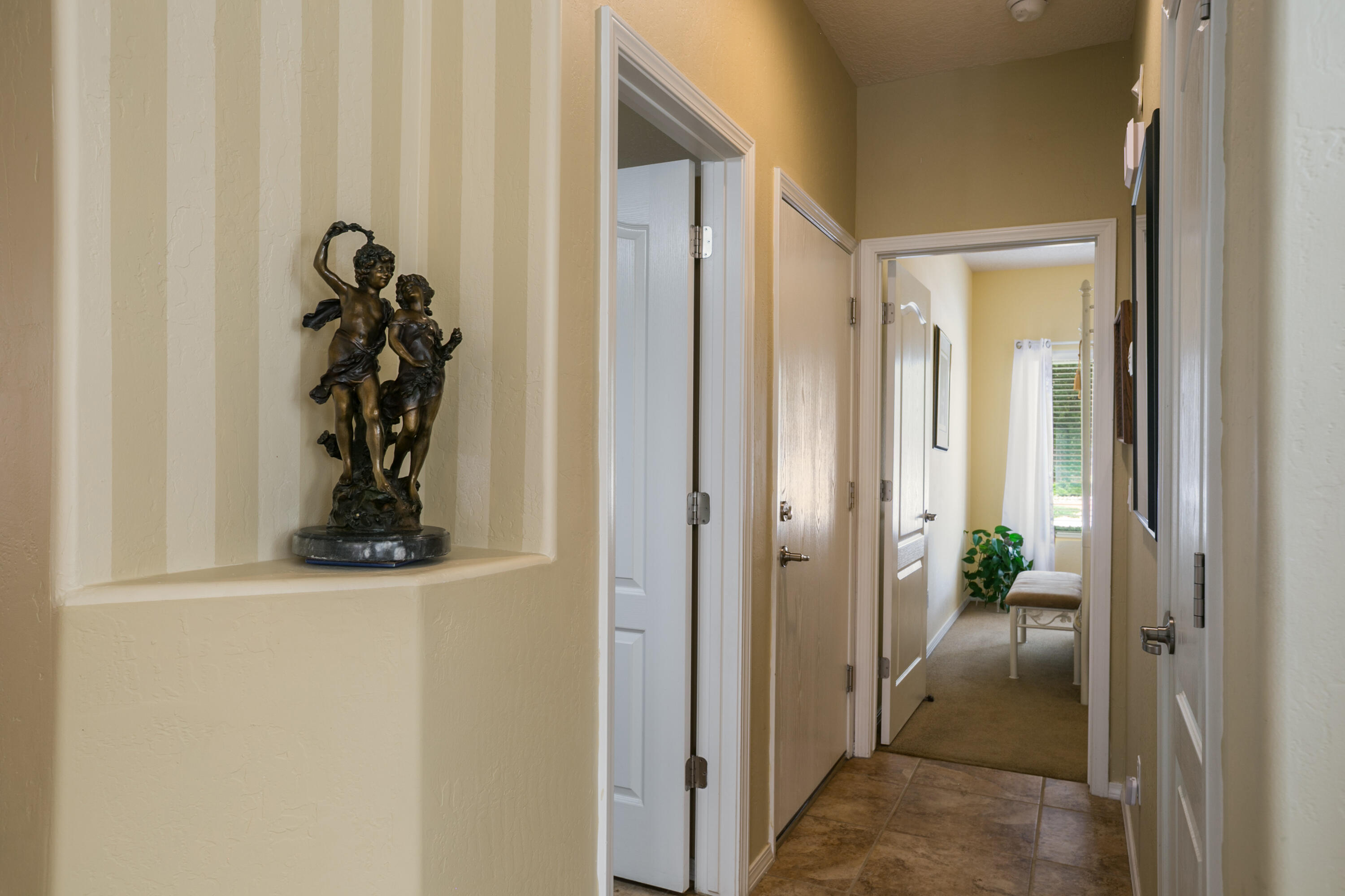 1011 DESERT WILLOW Court