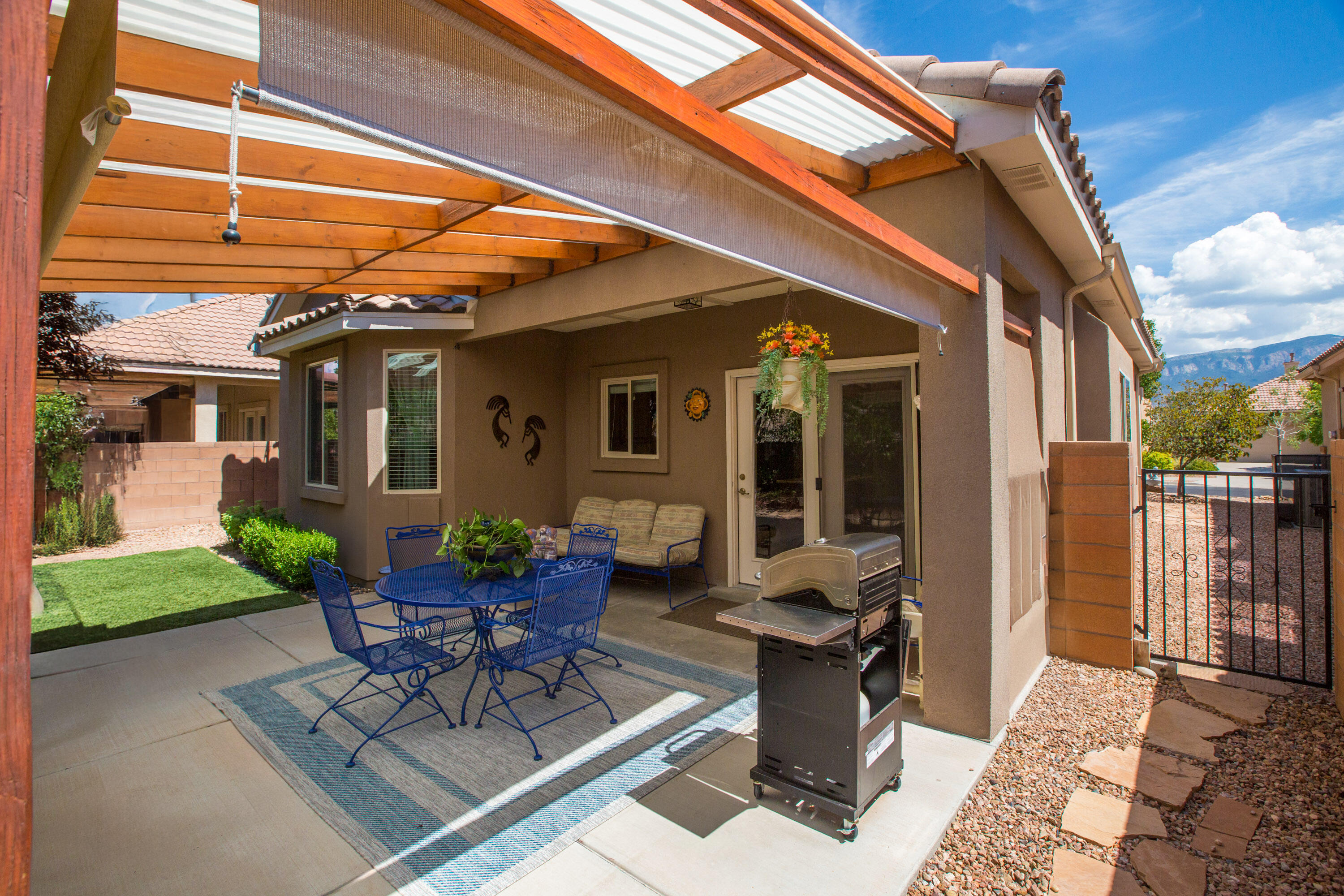 1011 DESERT WILLOW Court