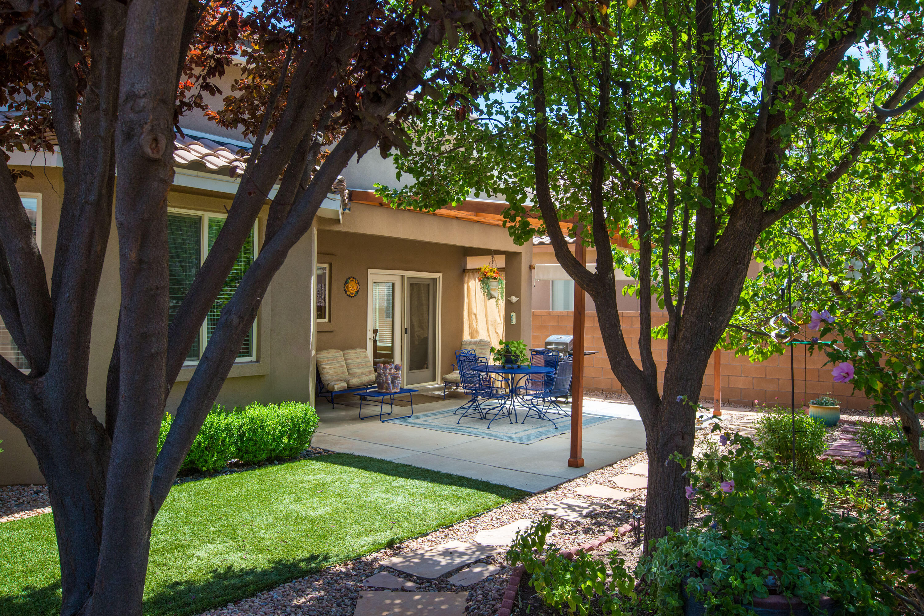 1011 DESERT WILLOW Court