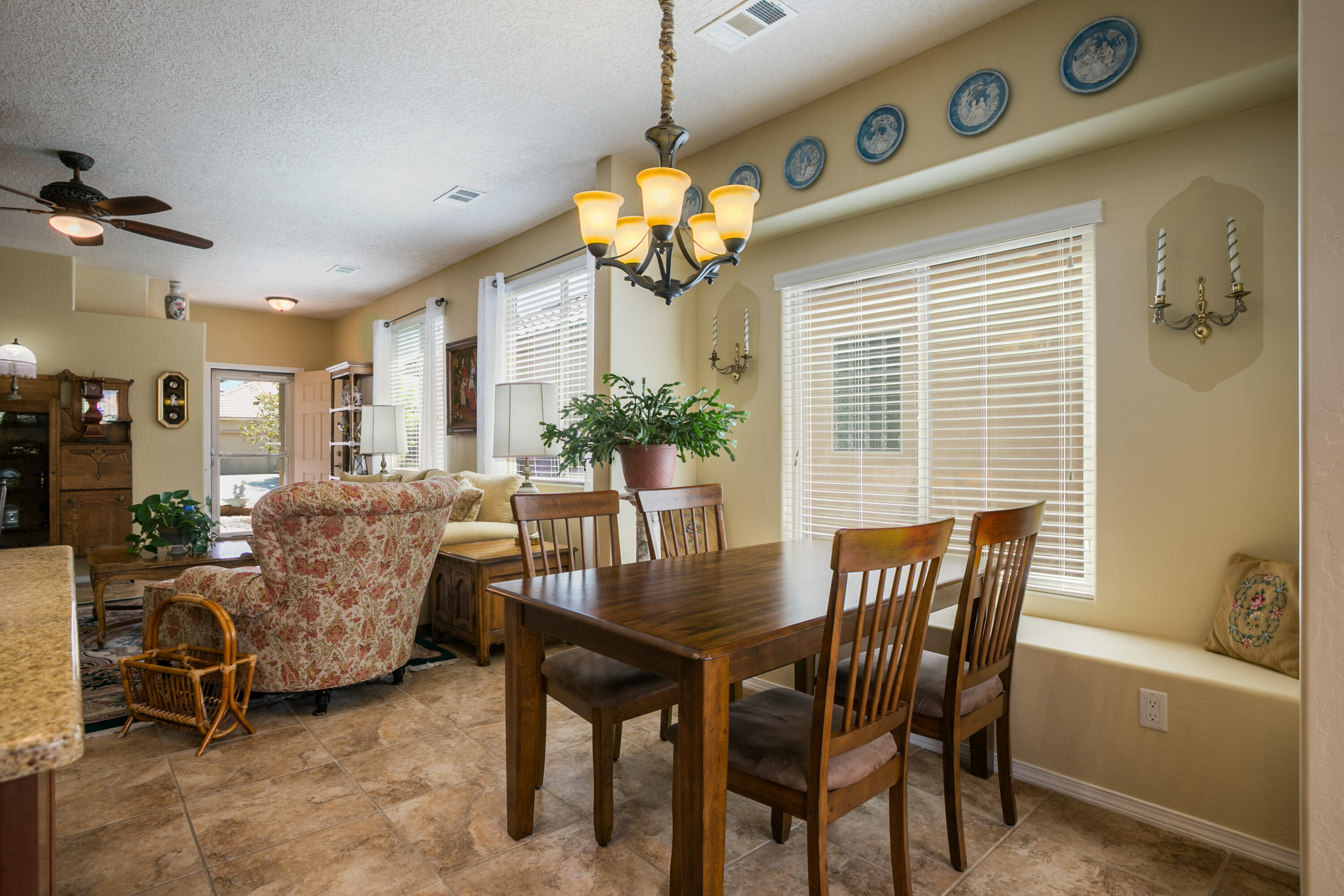 1011 DESERT WILLOW Court