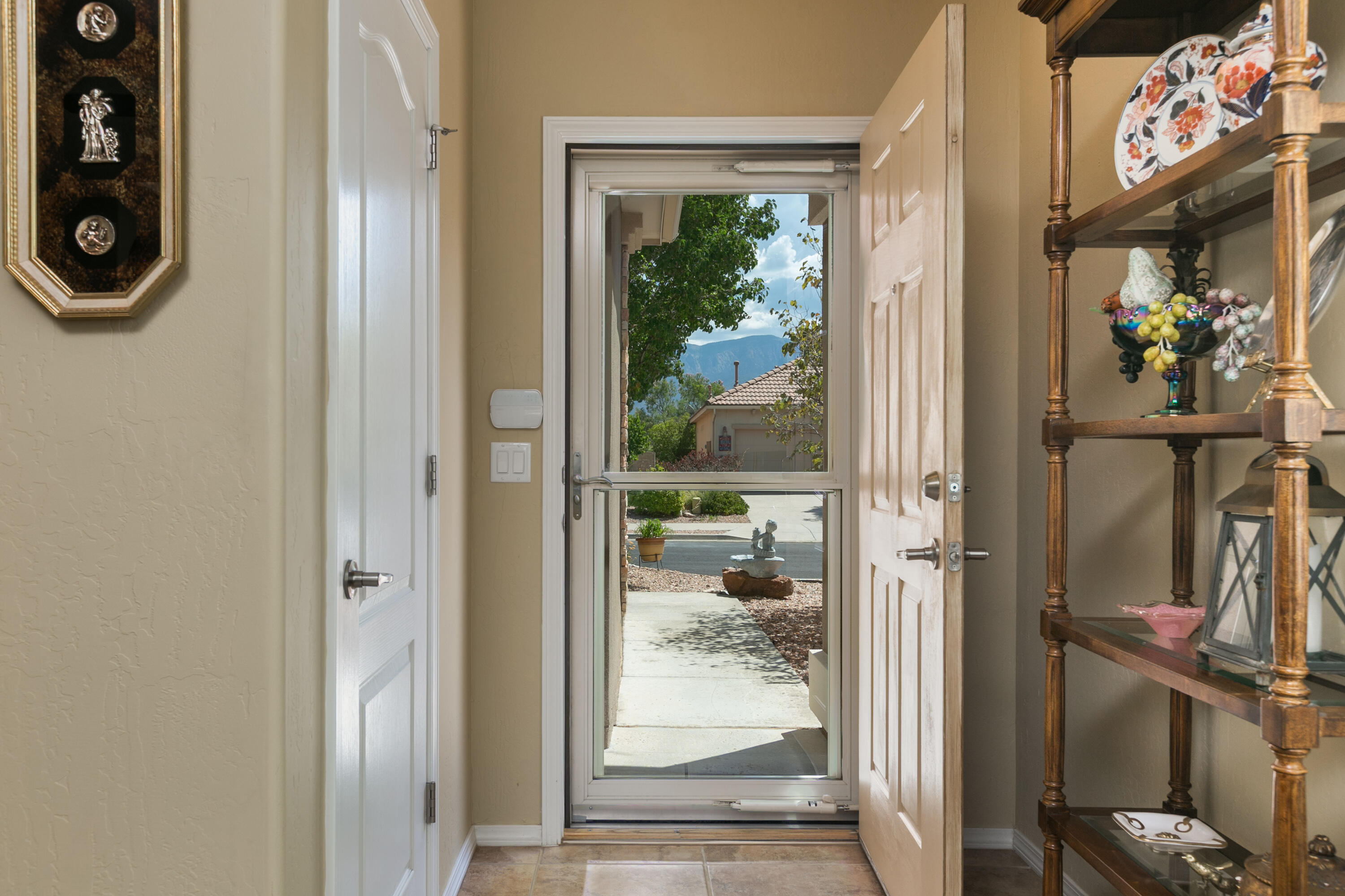 1011 DESERT WILLOW Court