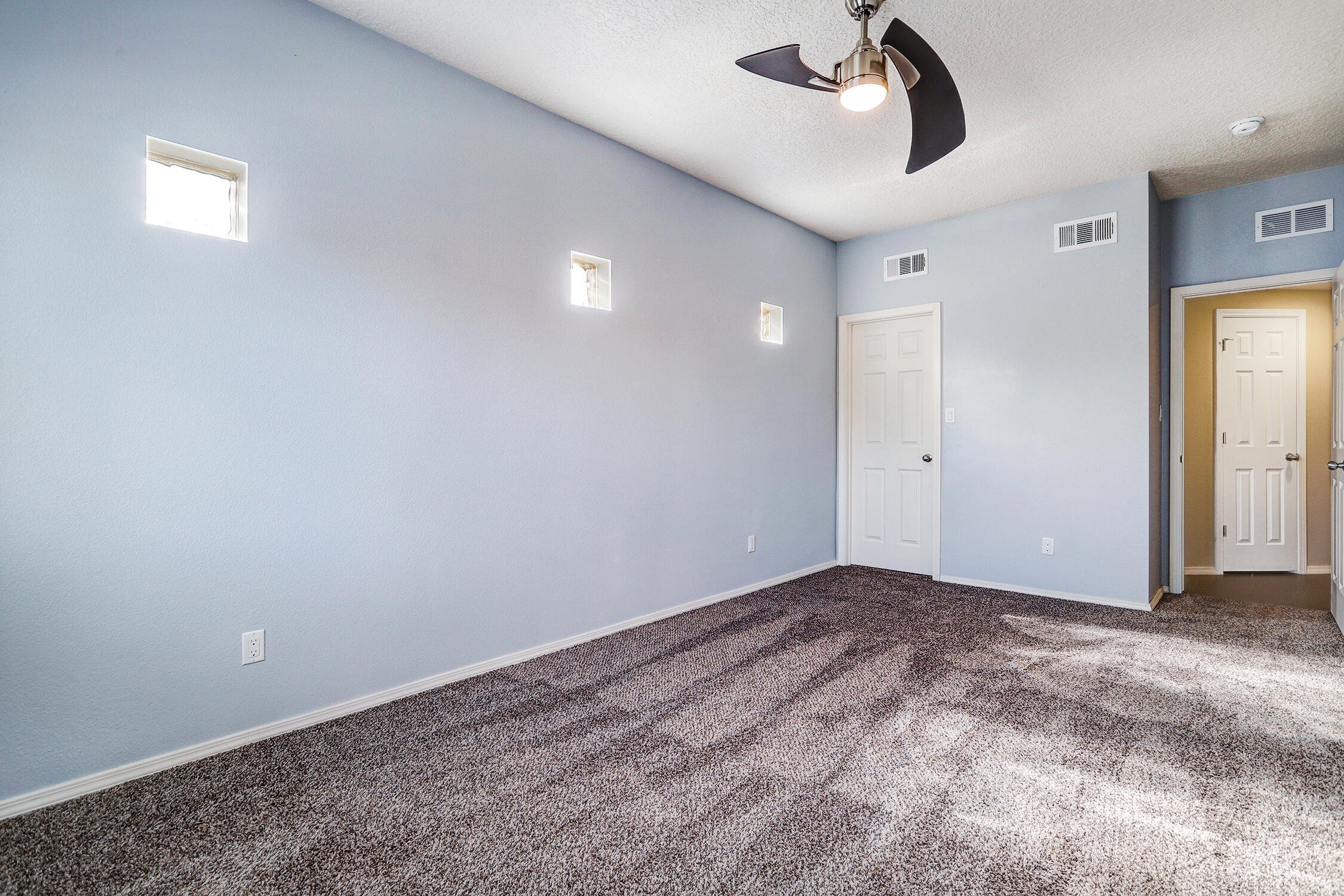 6400 RIMERA Avenue NW