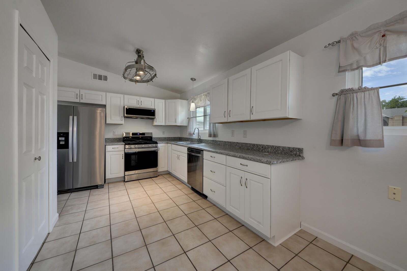 6358 SANDPIPER Trail NE