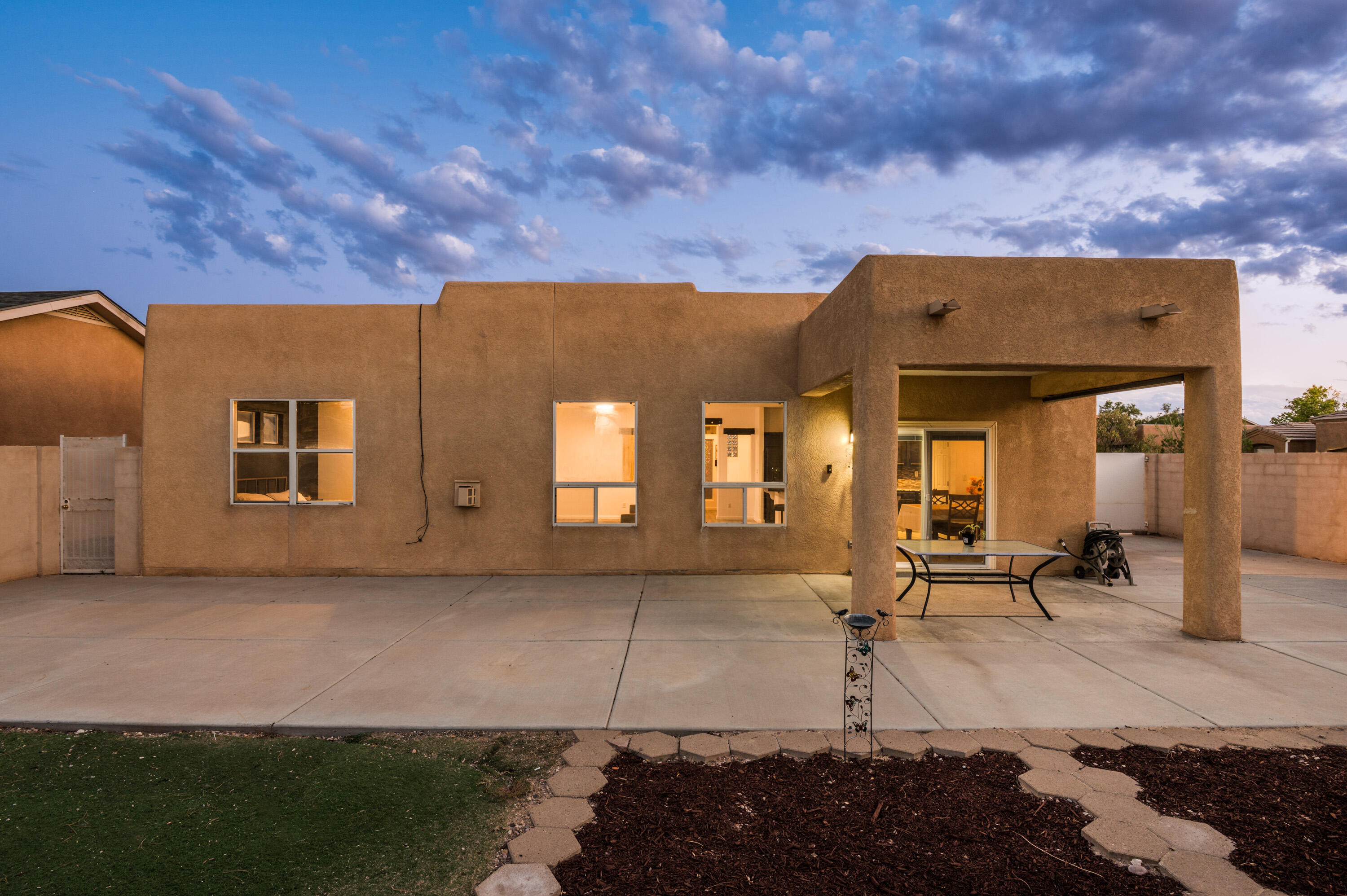 7419 KINGFISHER Court NW