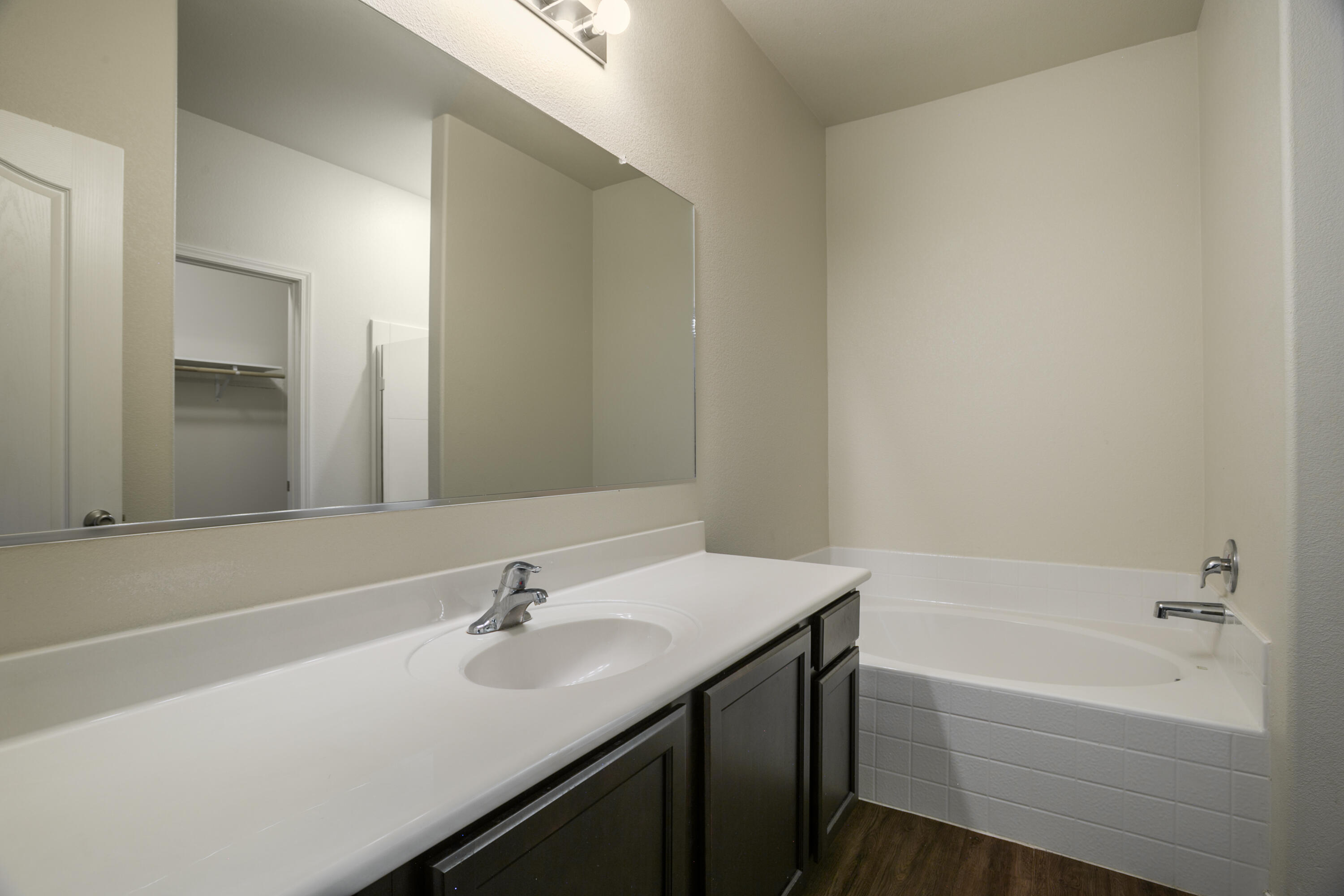 10019 FARINOSA Avenue SW