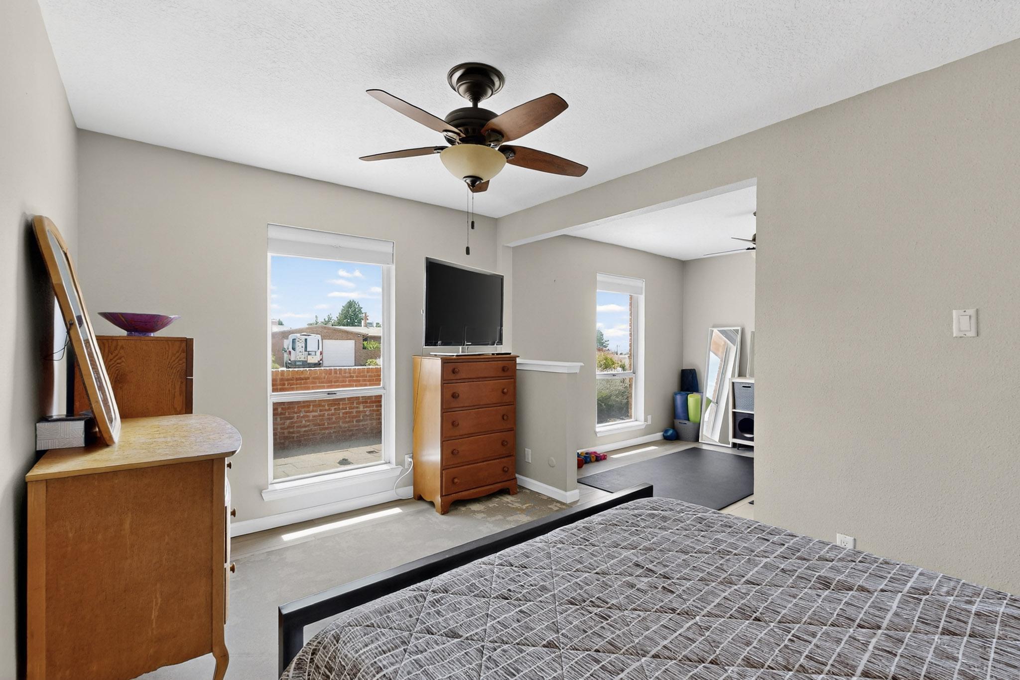 12129 GLEN CANYON Road NE