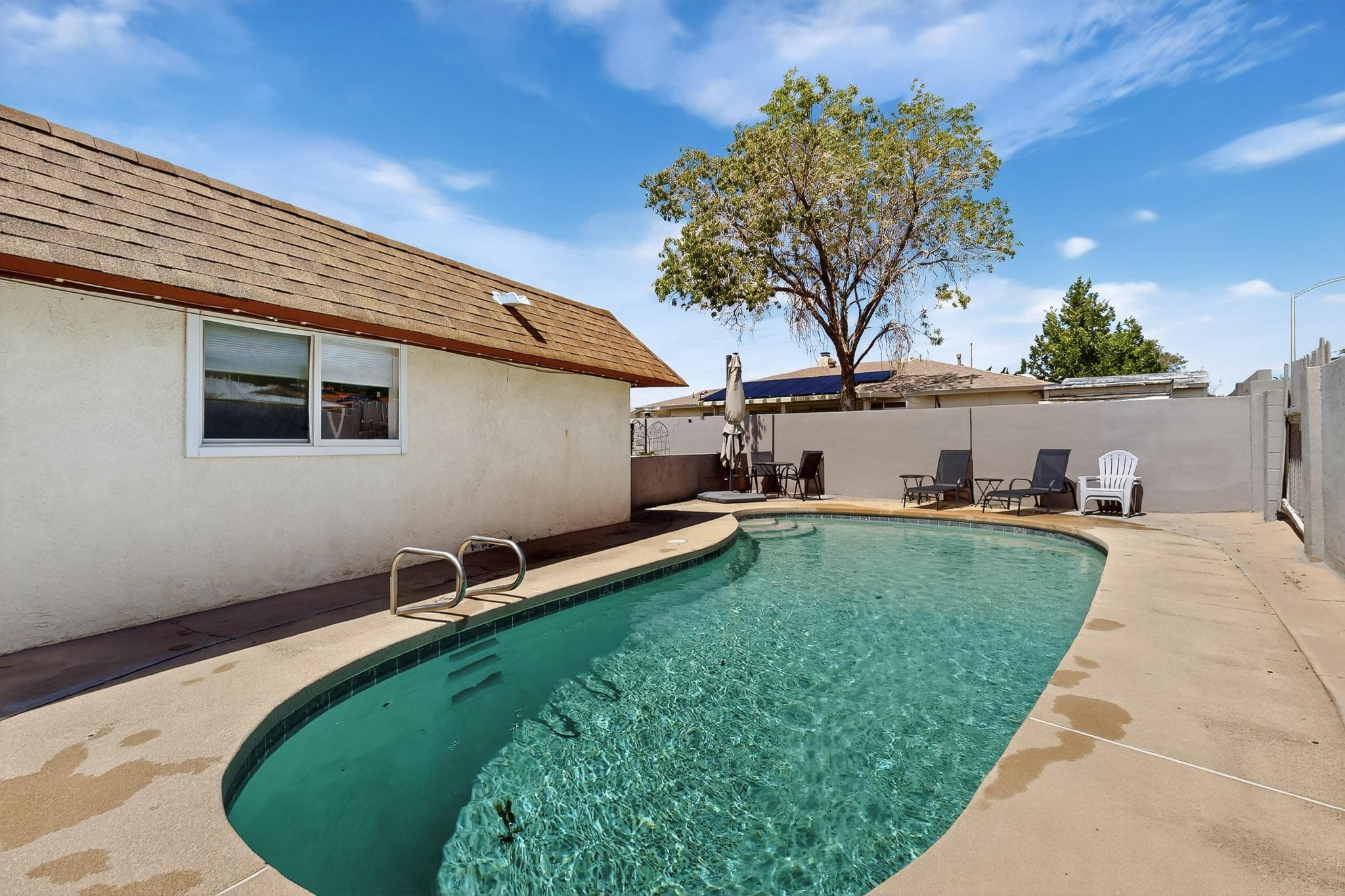 12129 GLEN CANYON Road NE