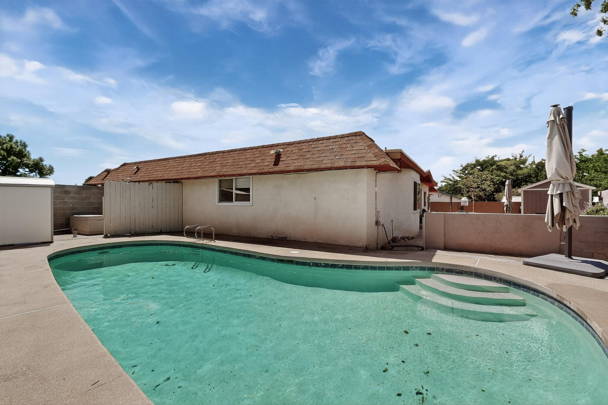 12129 GLEN CANYON Road NE