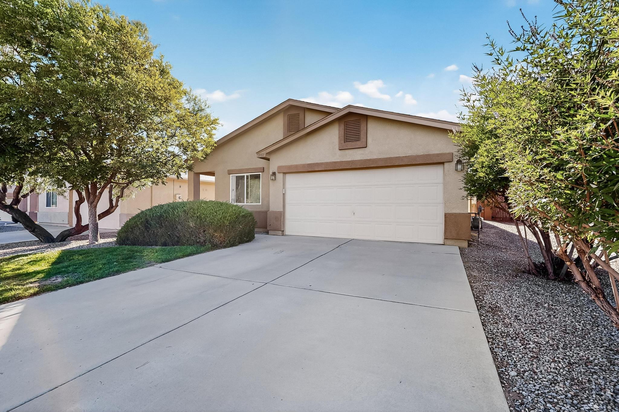 3717 LUCID MEADOWS Drive NE