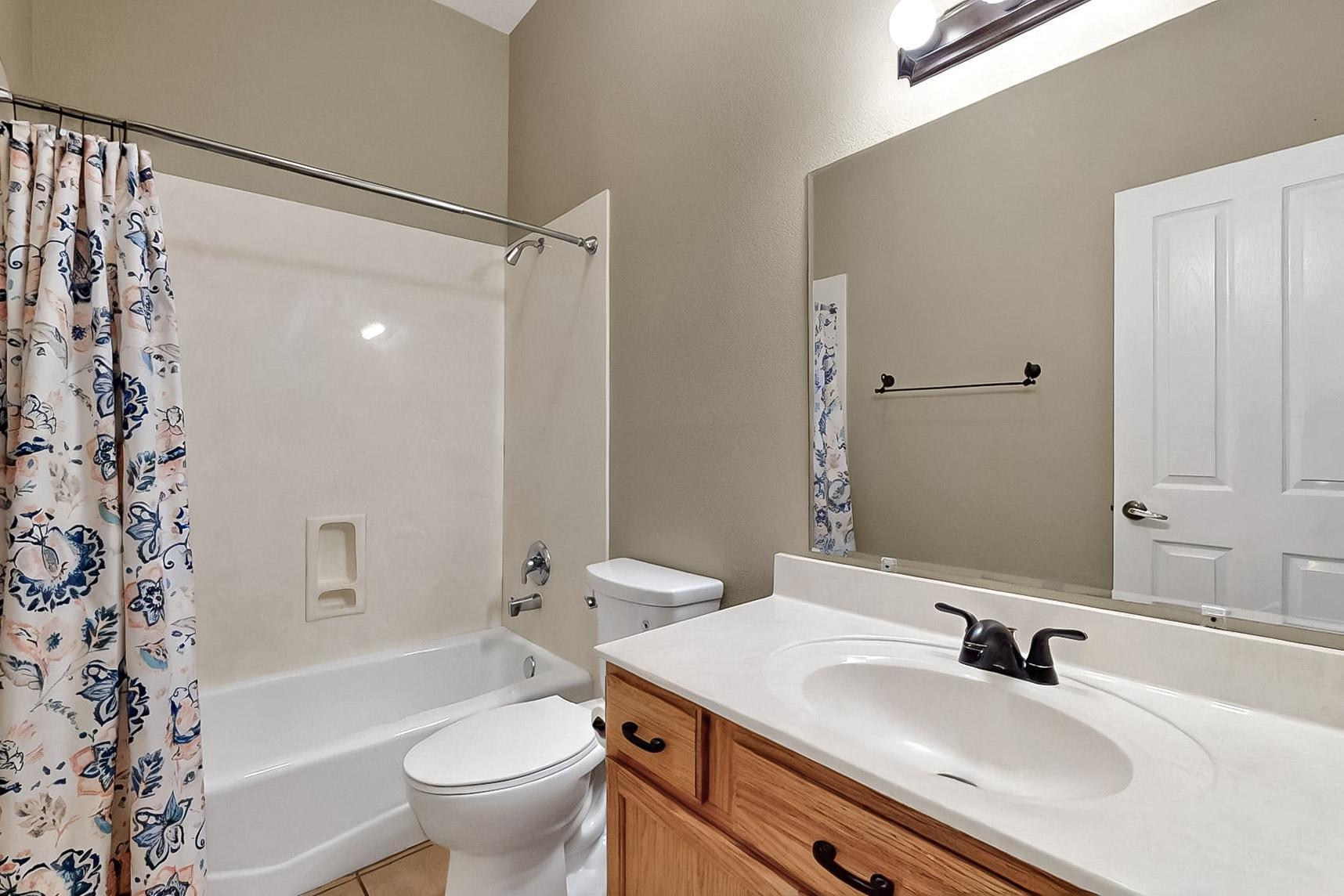 2157 DEER TRAIL Loop NE