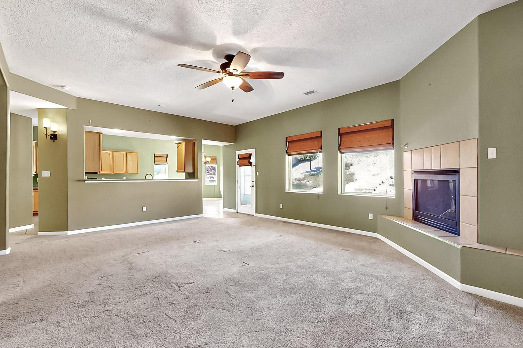 2157 DEER TRAIL Loop NE