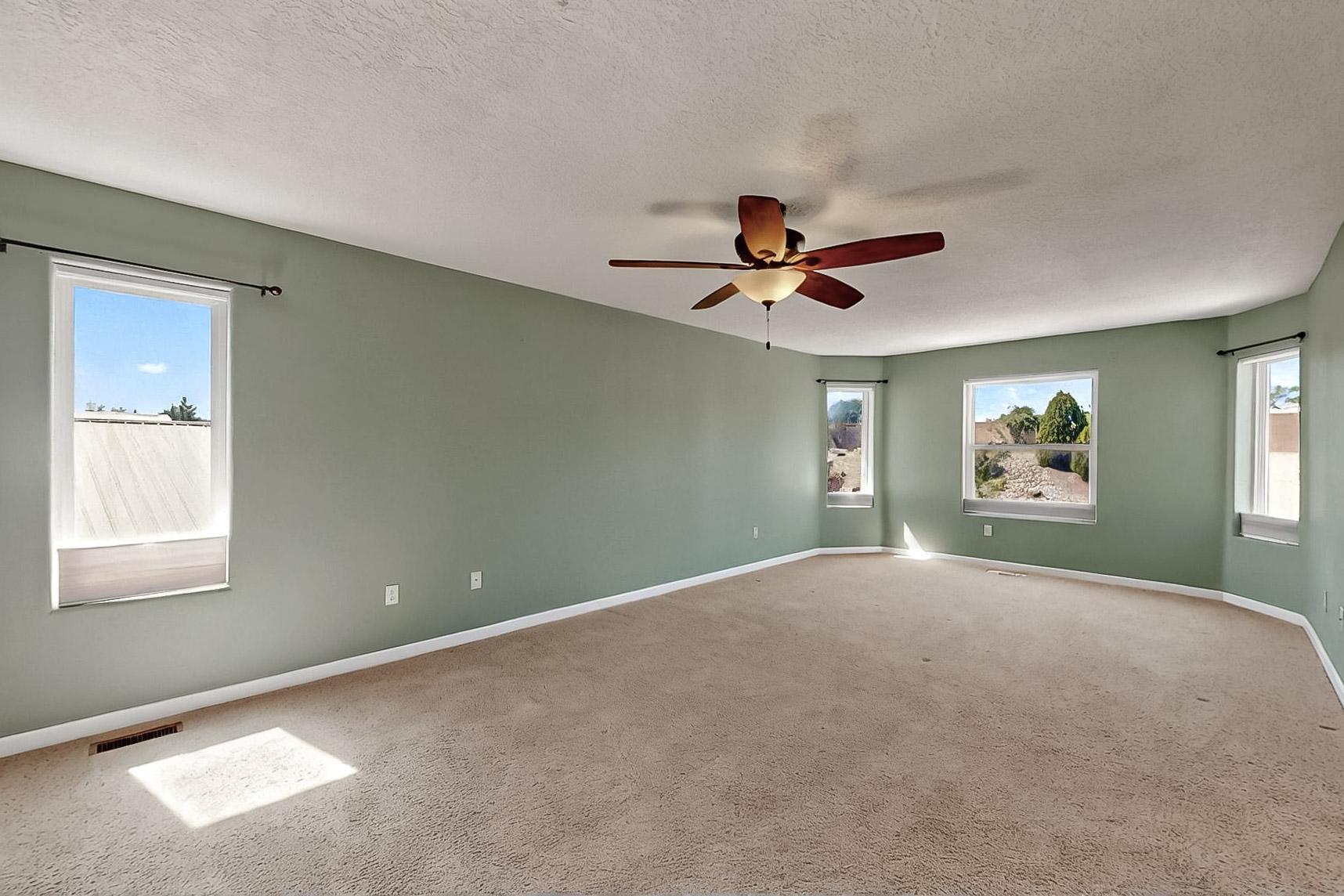 2157 DEER TRAIL Loop NE