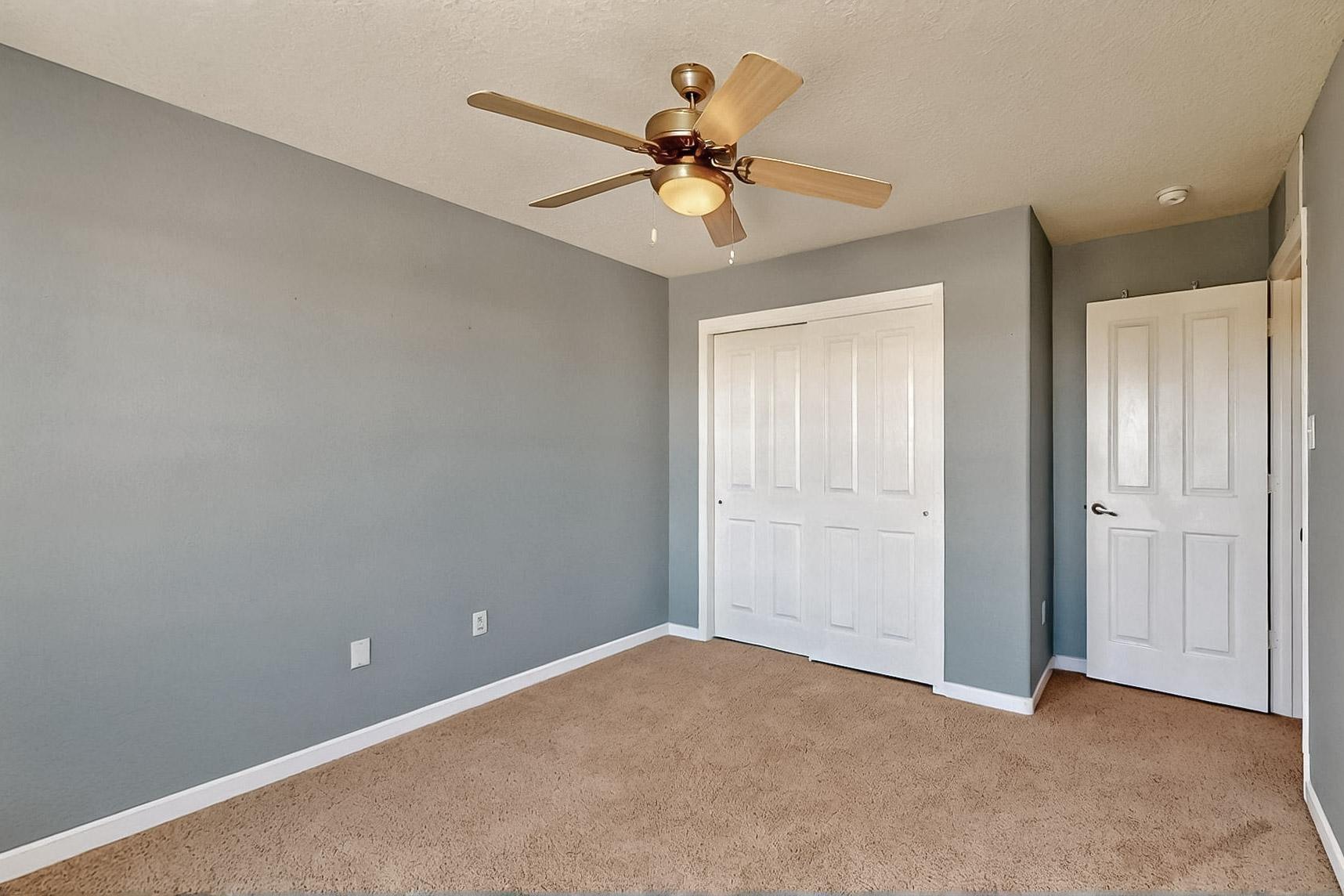 2157 DEER TRAIL Loop NE