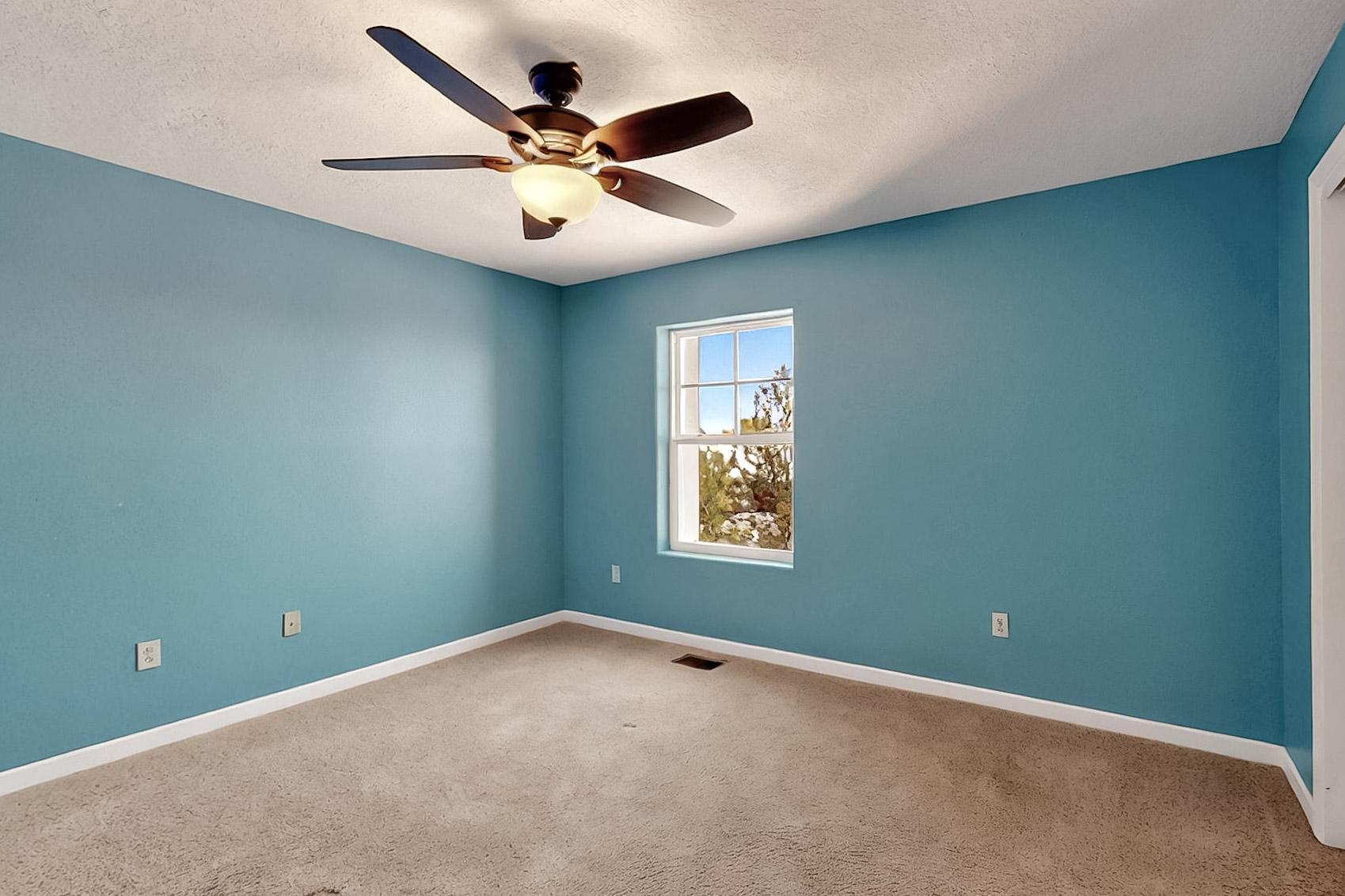 2157 DEER TRAIL Loop NE
