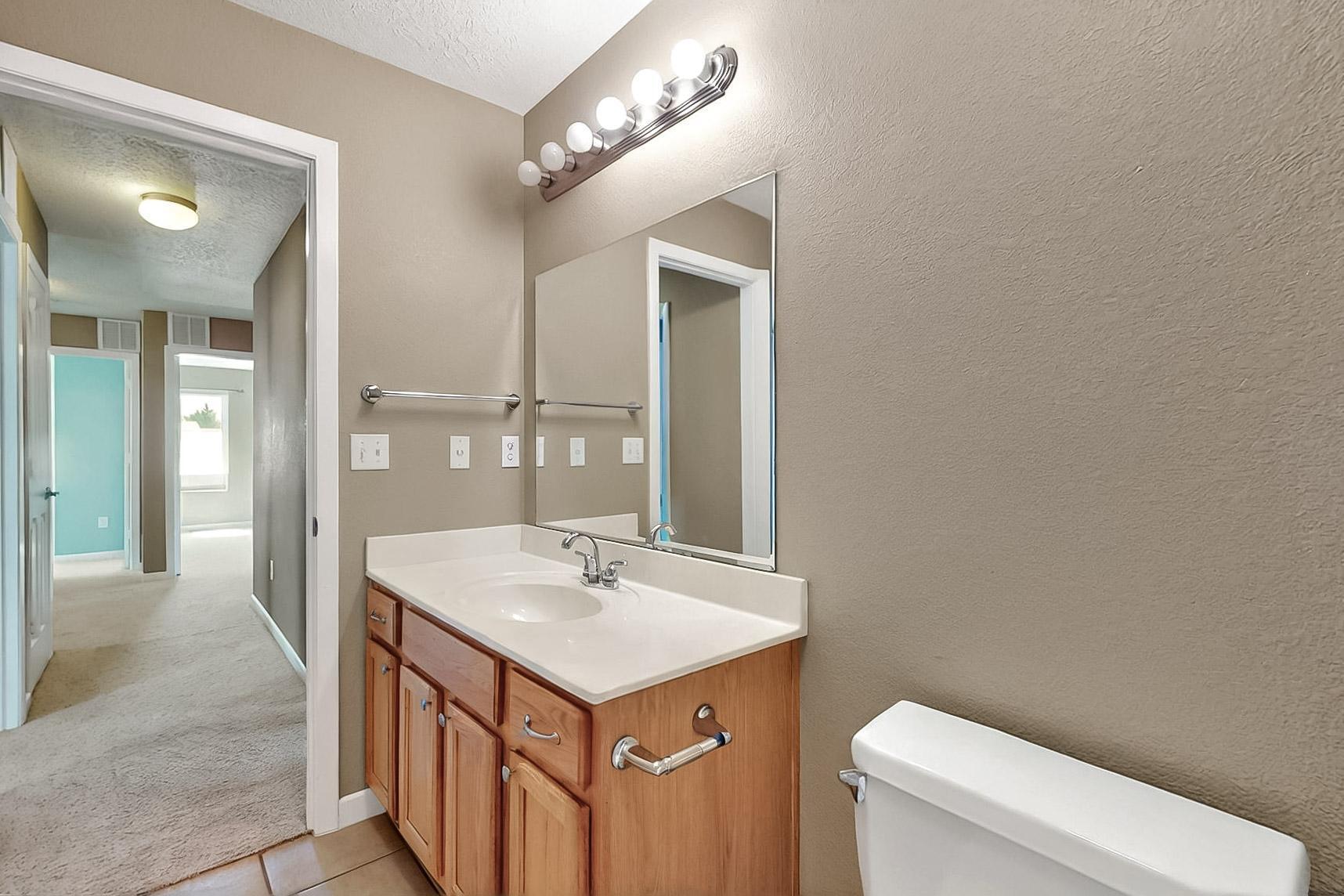 2157 DEER TRAIL Loop NE