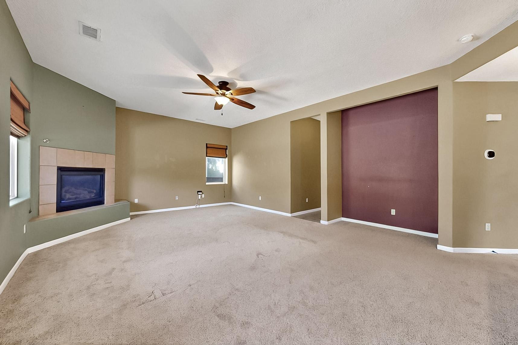 2157 DEER TRAIL Loop NE