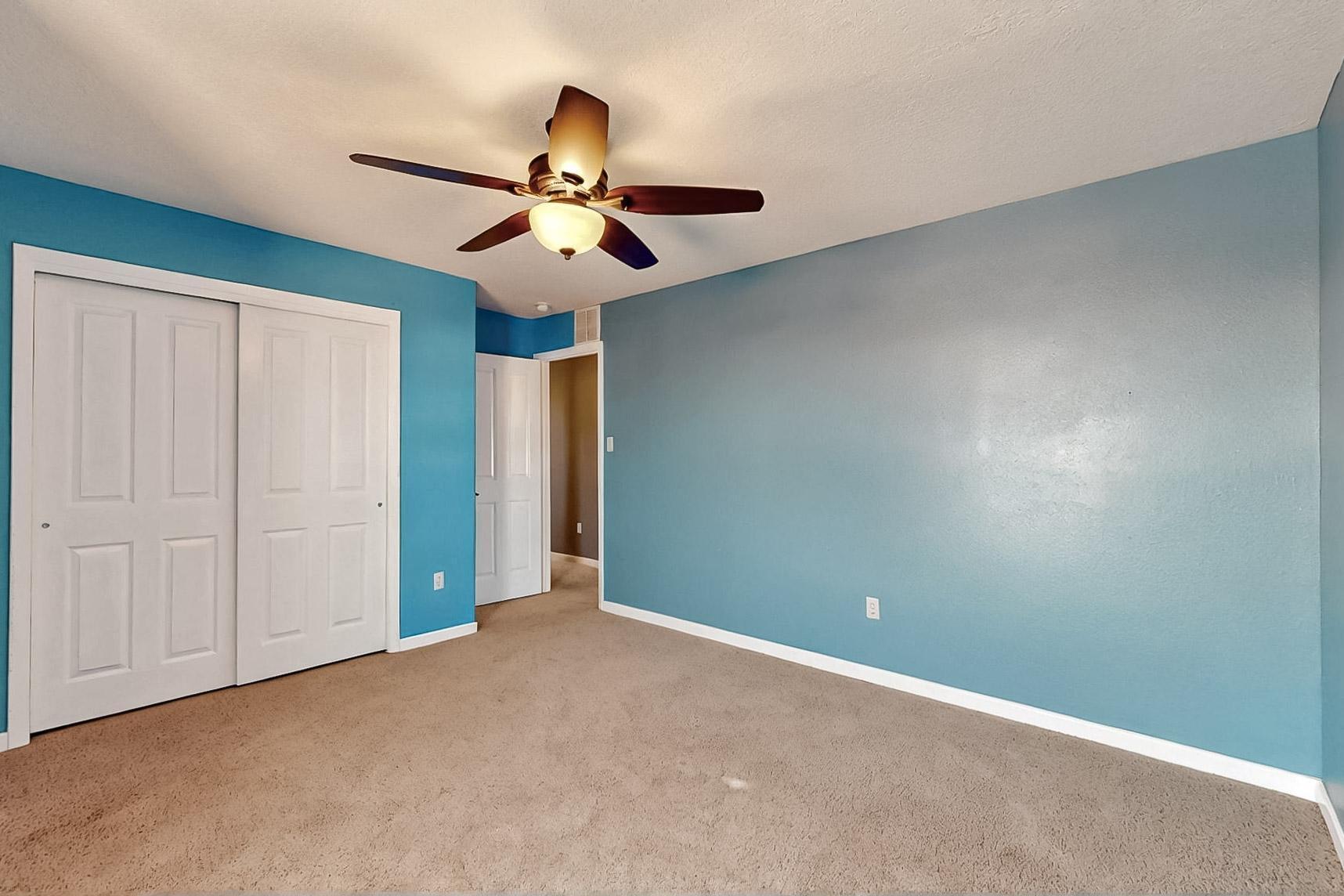 2157 DEER TRAIL Loop NE