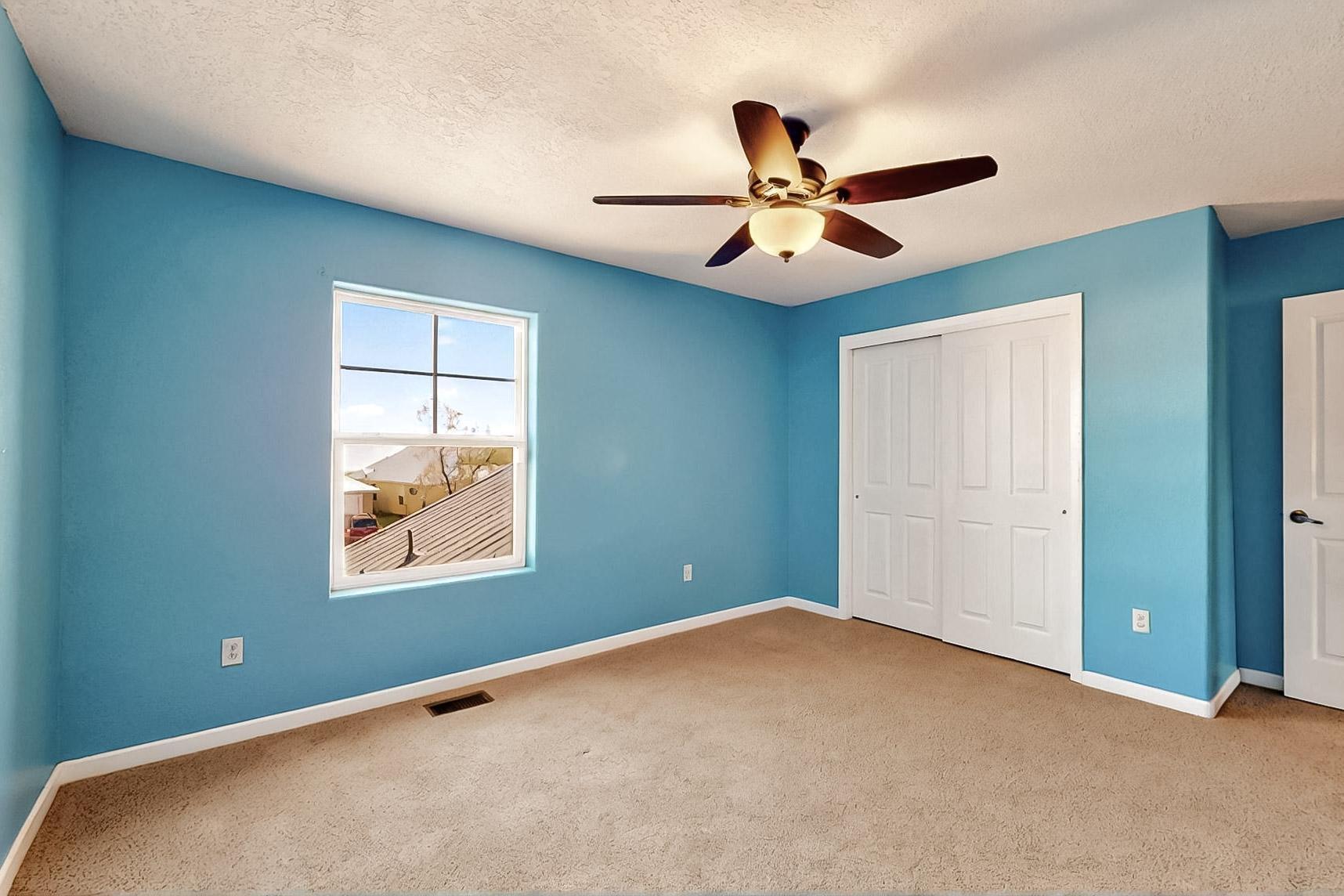 2157 DEER TRAIL Loop NE