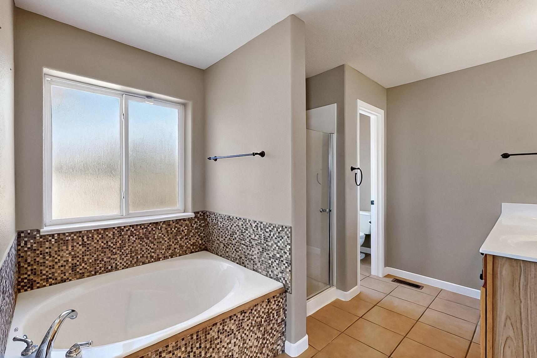 2157 DEER TRAIL Loop NE