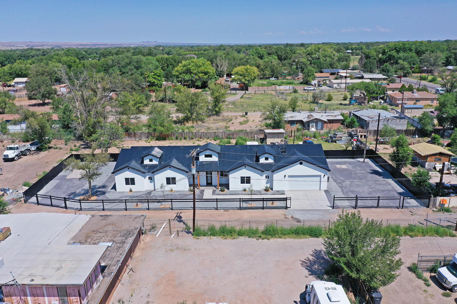 6981 ISLETA Boulevard SW