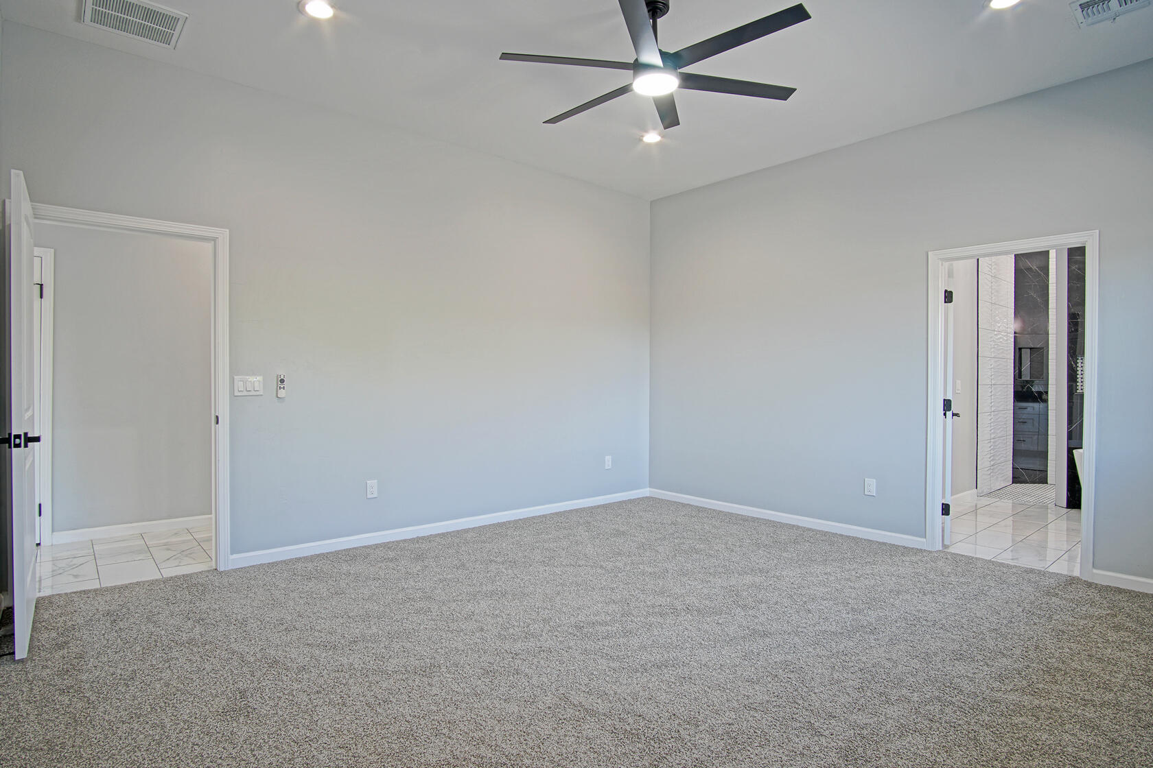 6981 ISLETA Boulevard SW