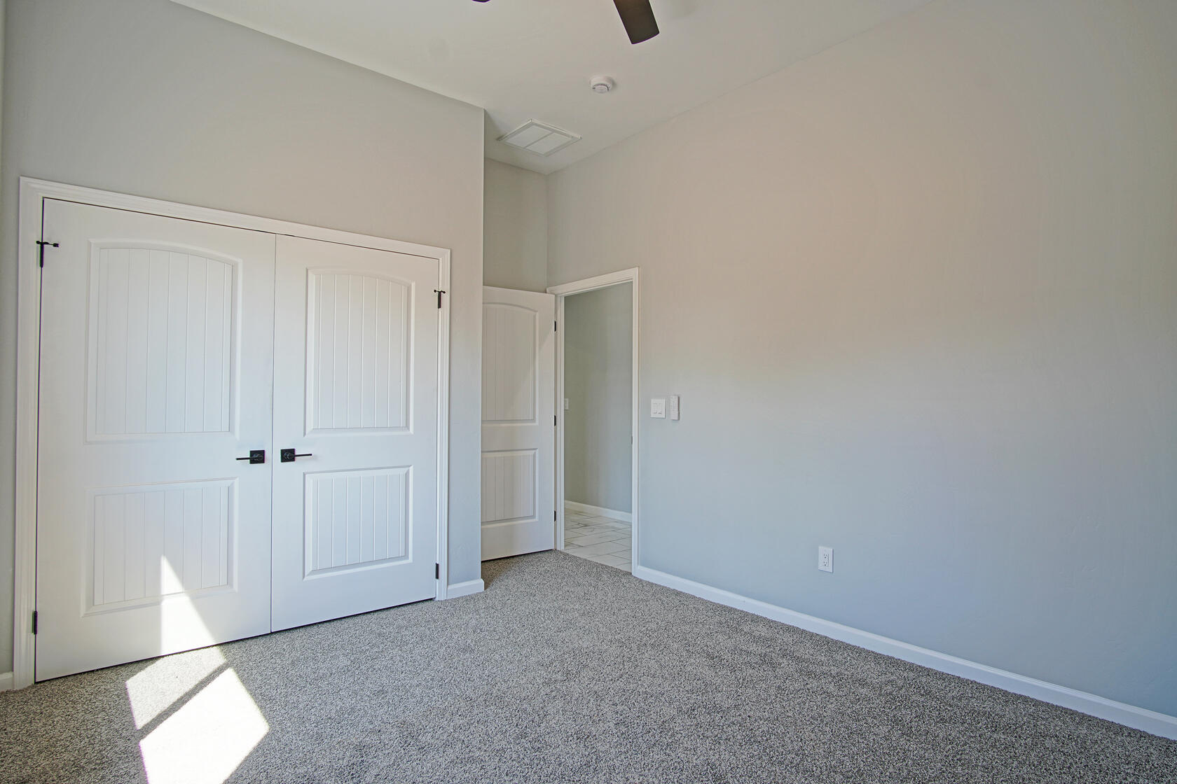 6981 ISLETA Boulevard SW