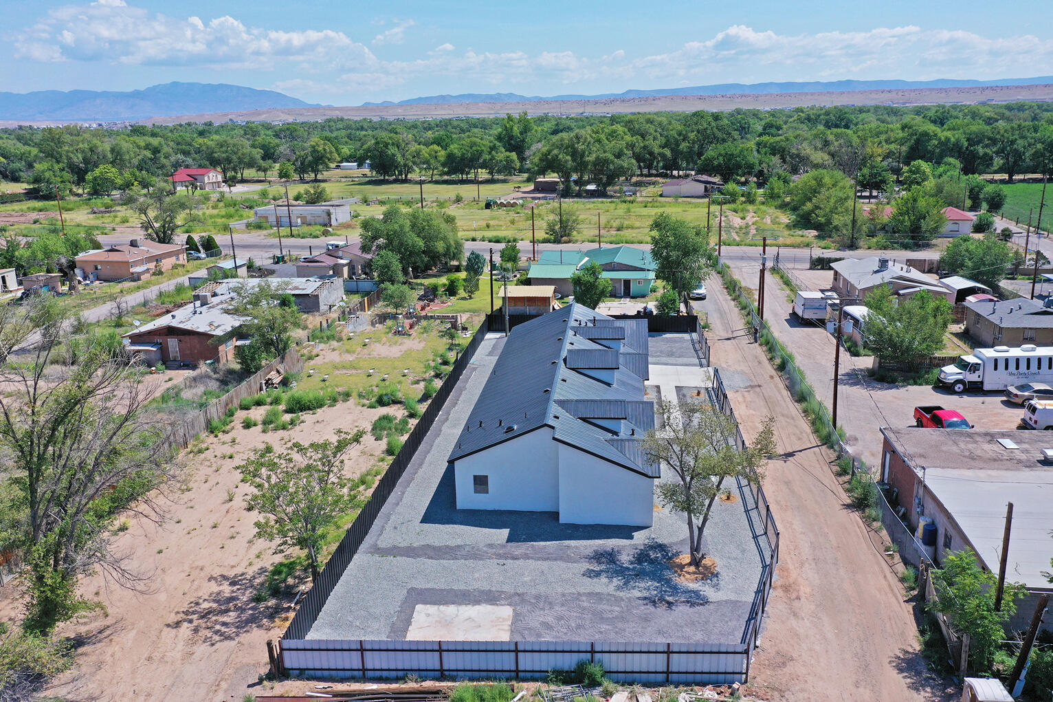 6981 ISLETA Boulevard SW