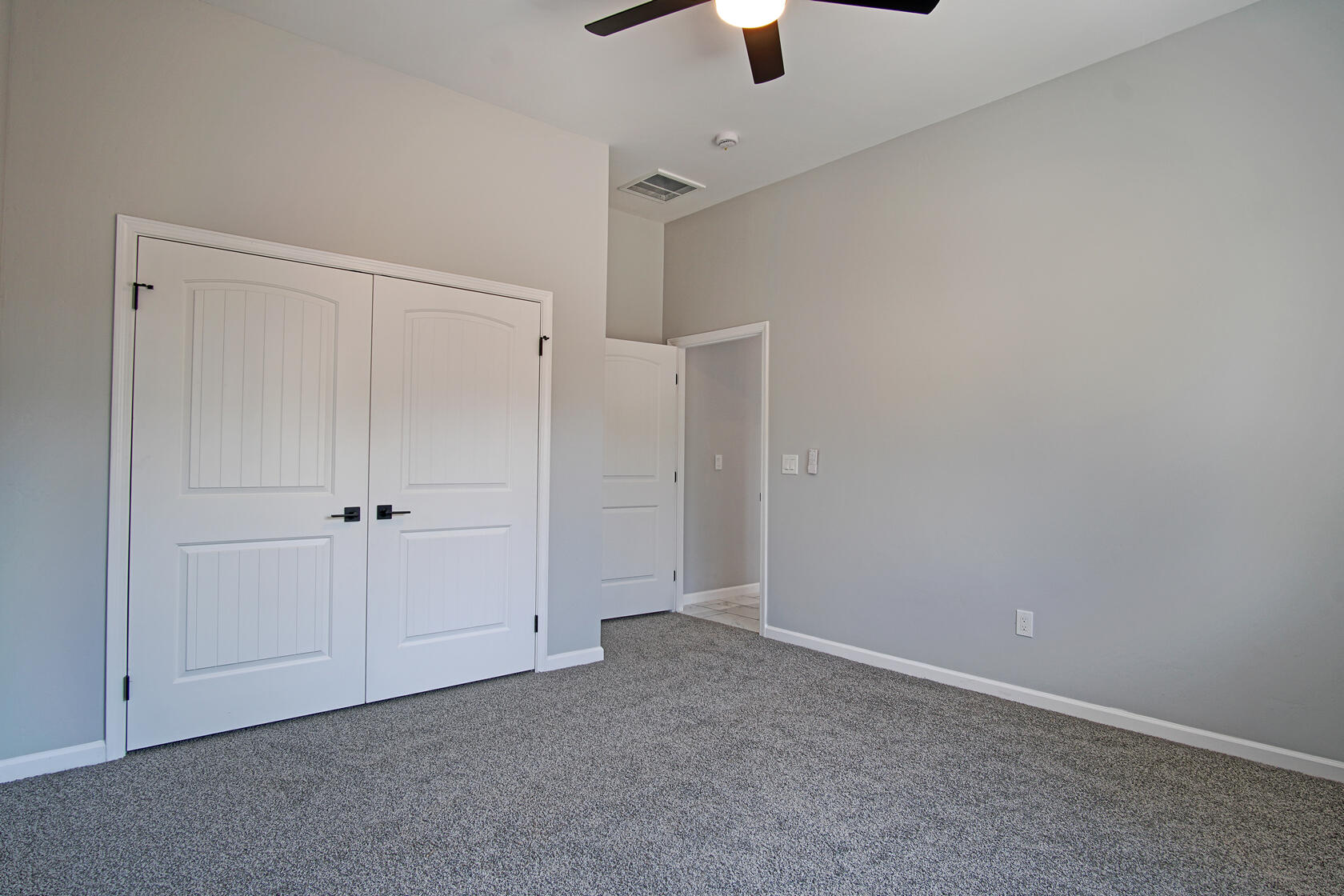 6981 ISLETA Boulevard SW