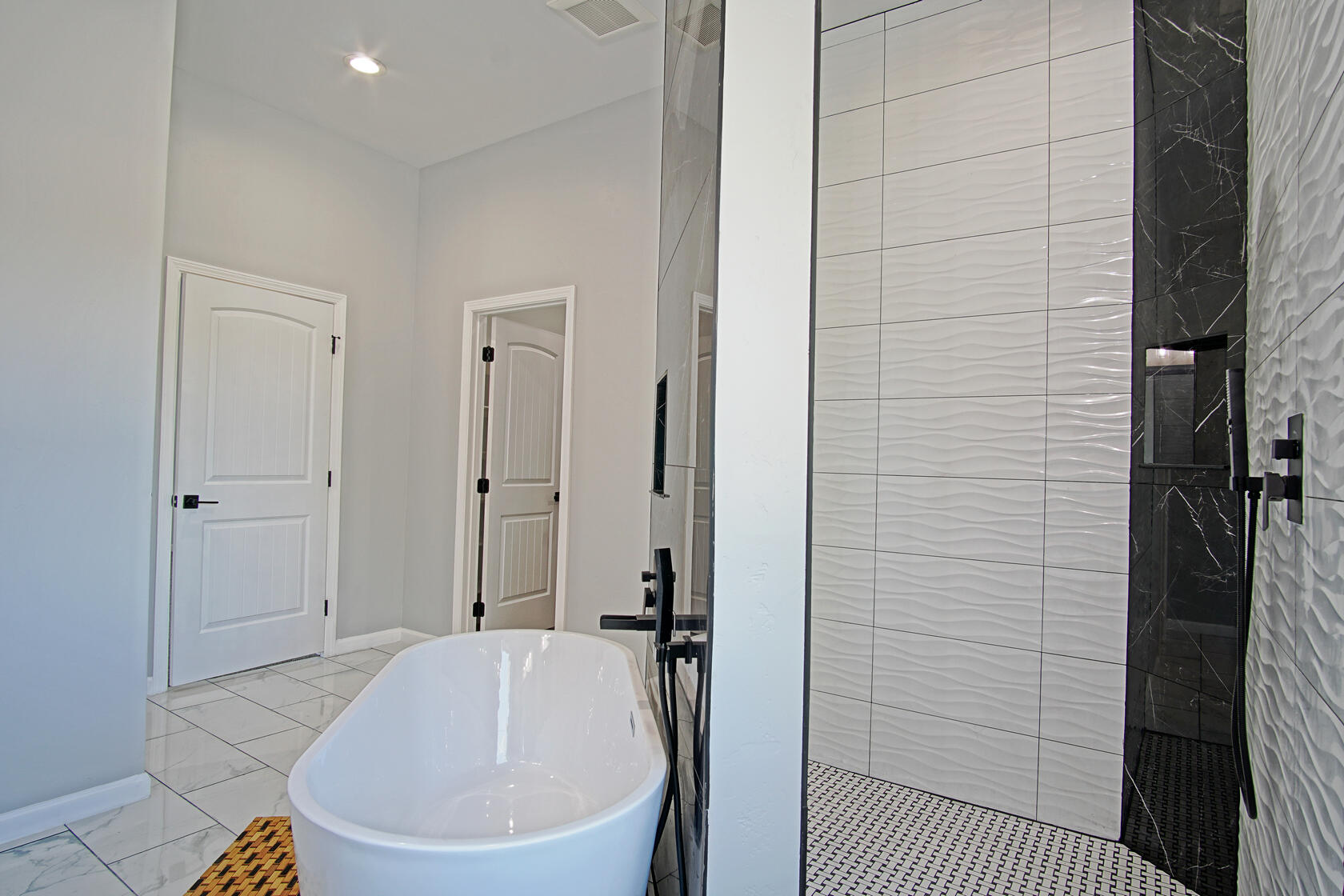 6981 ISLETA Boulevard SW