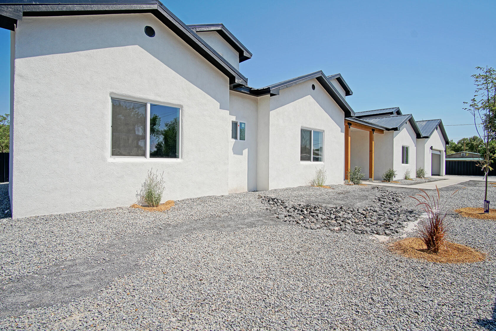 6981 ISLETA Boulevard SW