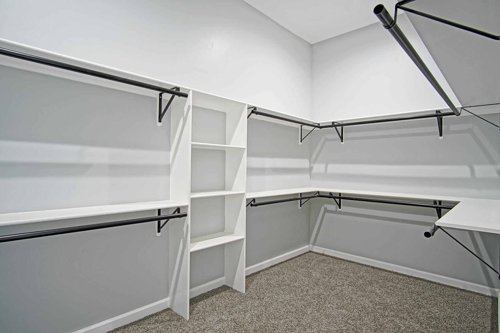 6981 ISLETA Boulevard SW