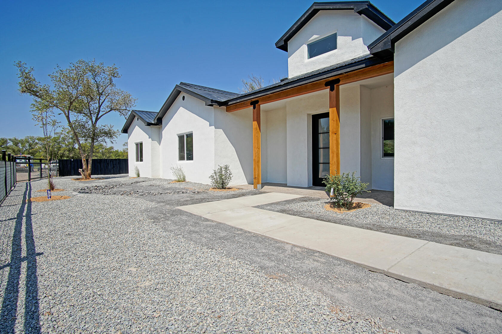 6981 ISLETA Boulevard SW