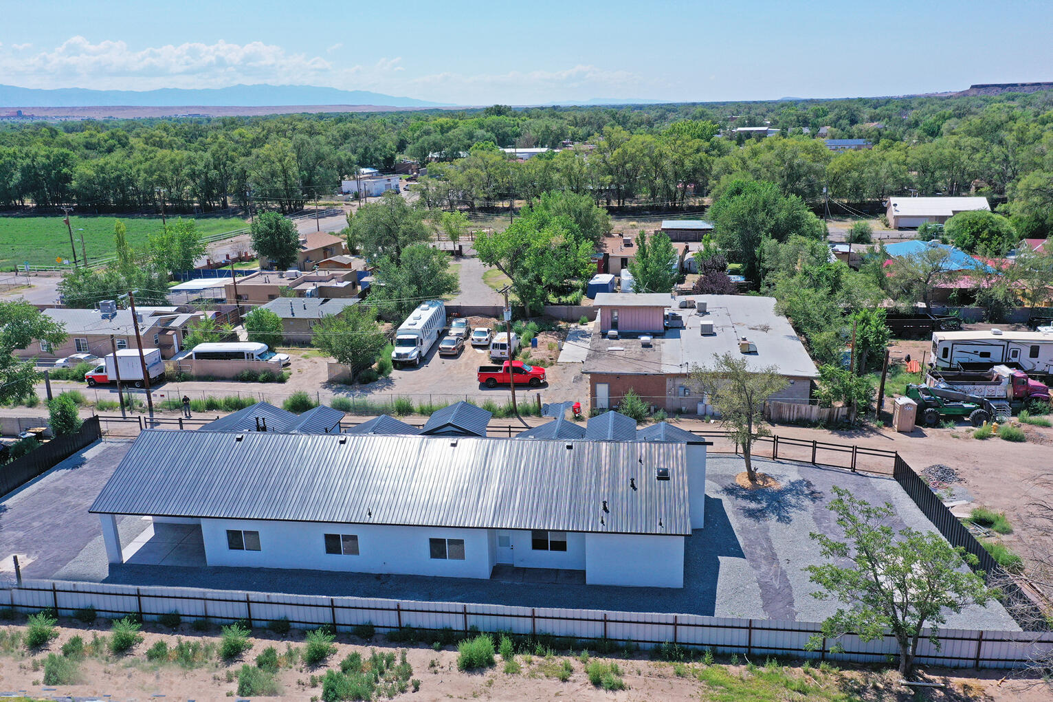 6981 ISLETA Boulevard SW